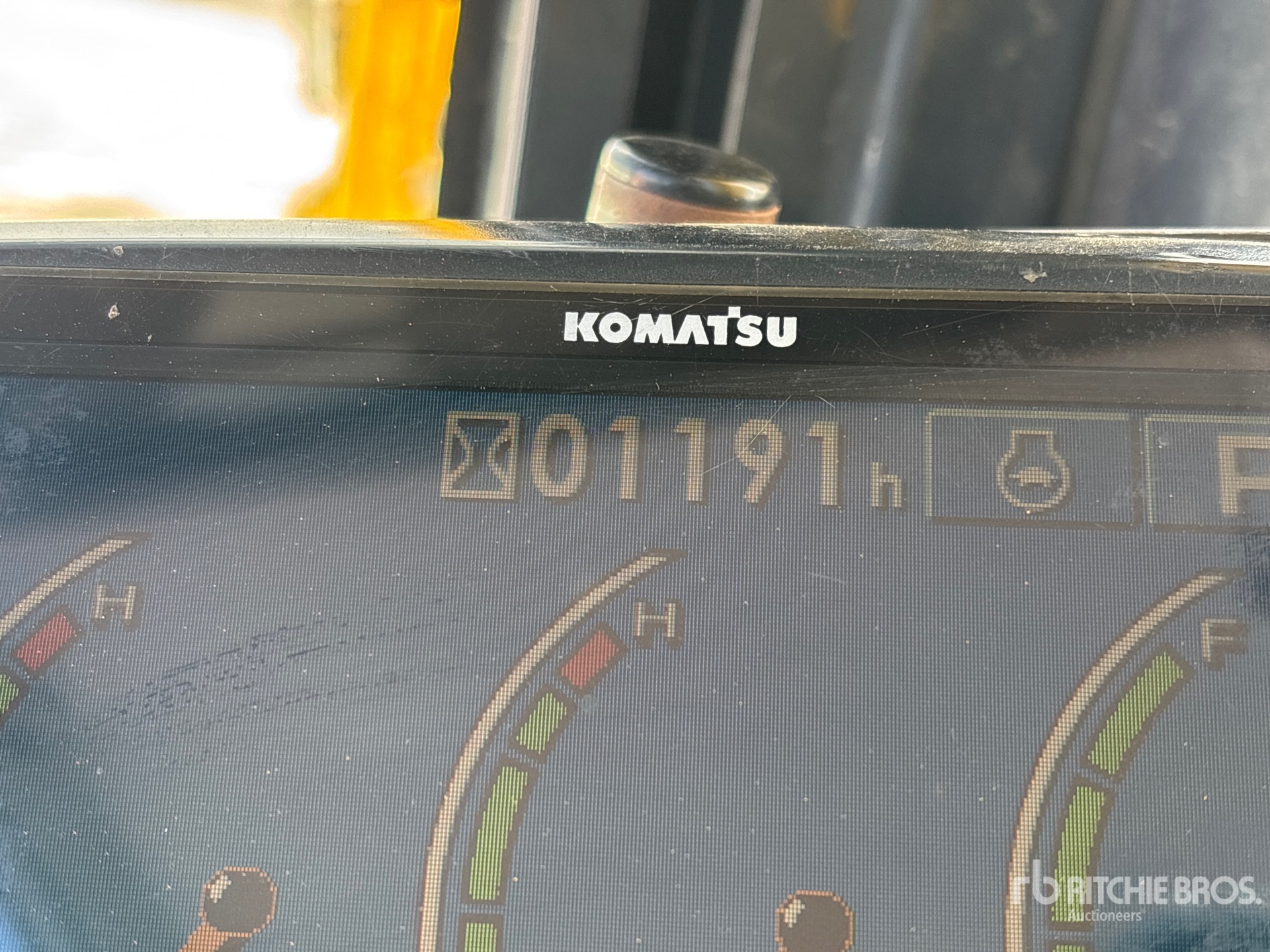 General Appearance with Horímetro / Odómetro