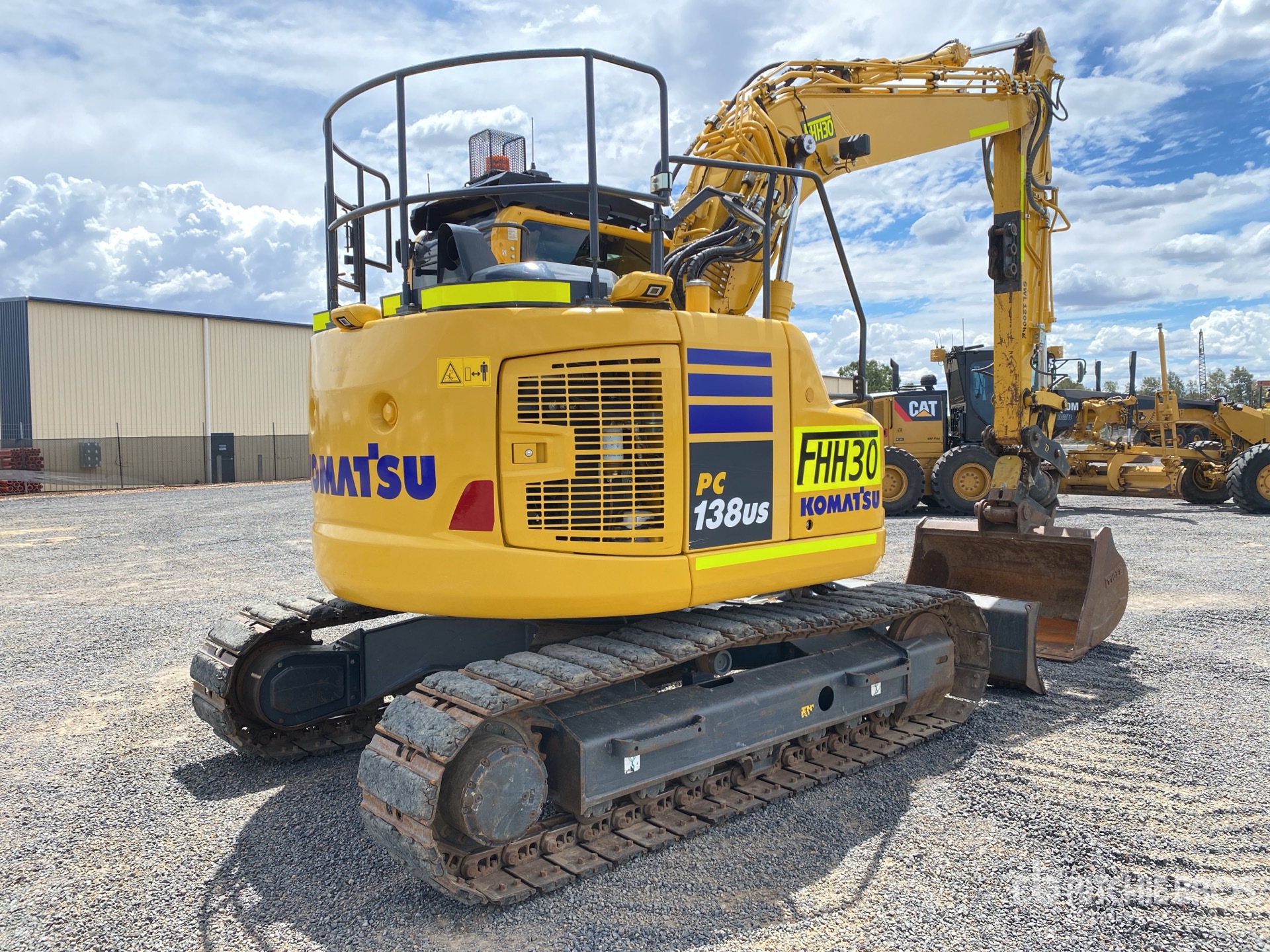 General Appearance with Picture, Right Rear Corner