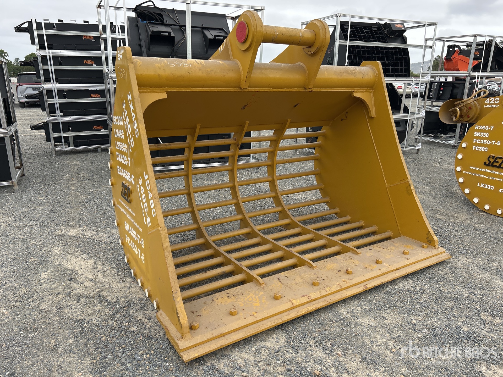 General Appearance with Picture, Right Front Corner