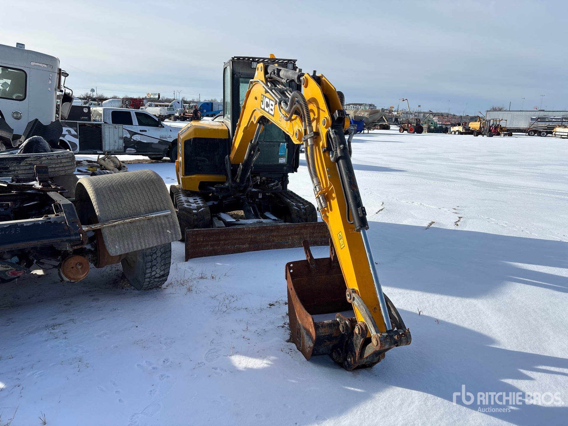 General Appearance with Bild, Ecke vorne rechts