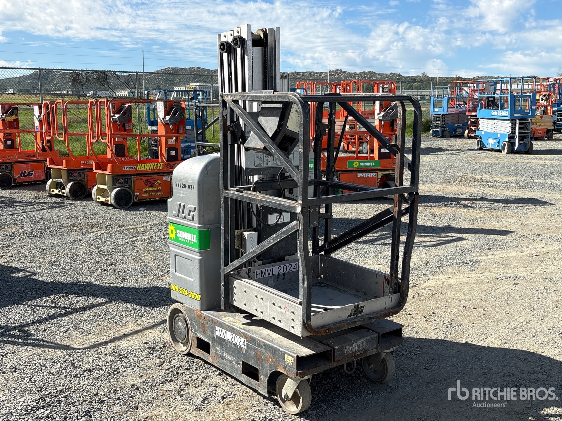 General Appearance with Picture, Right Front Corner