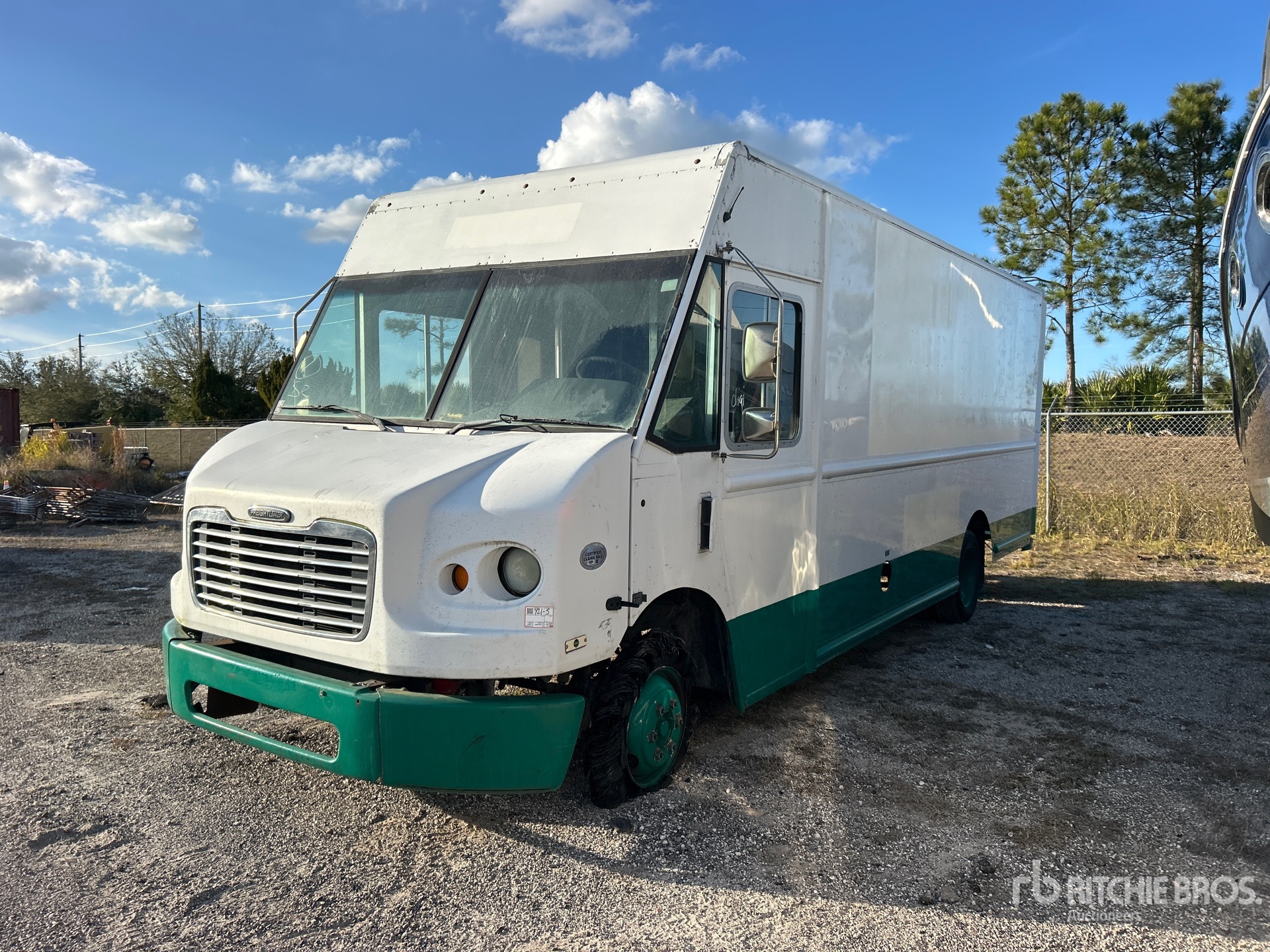 General Appearance with Imagen: esquina delantera izquierda