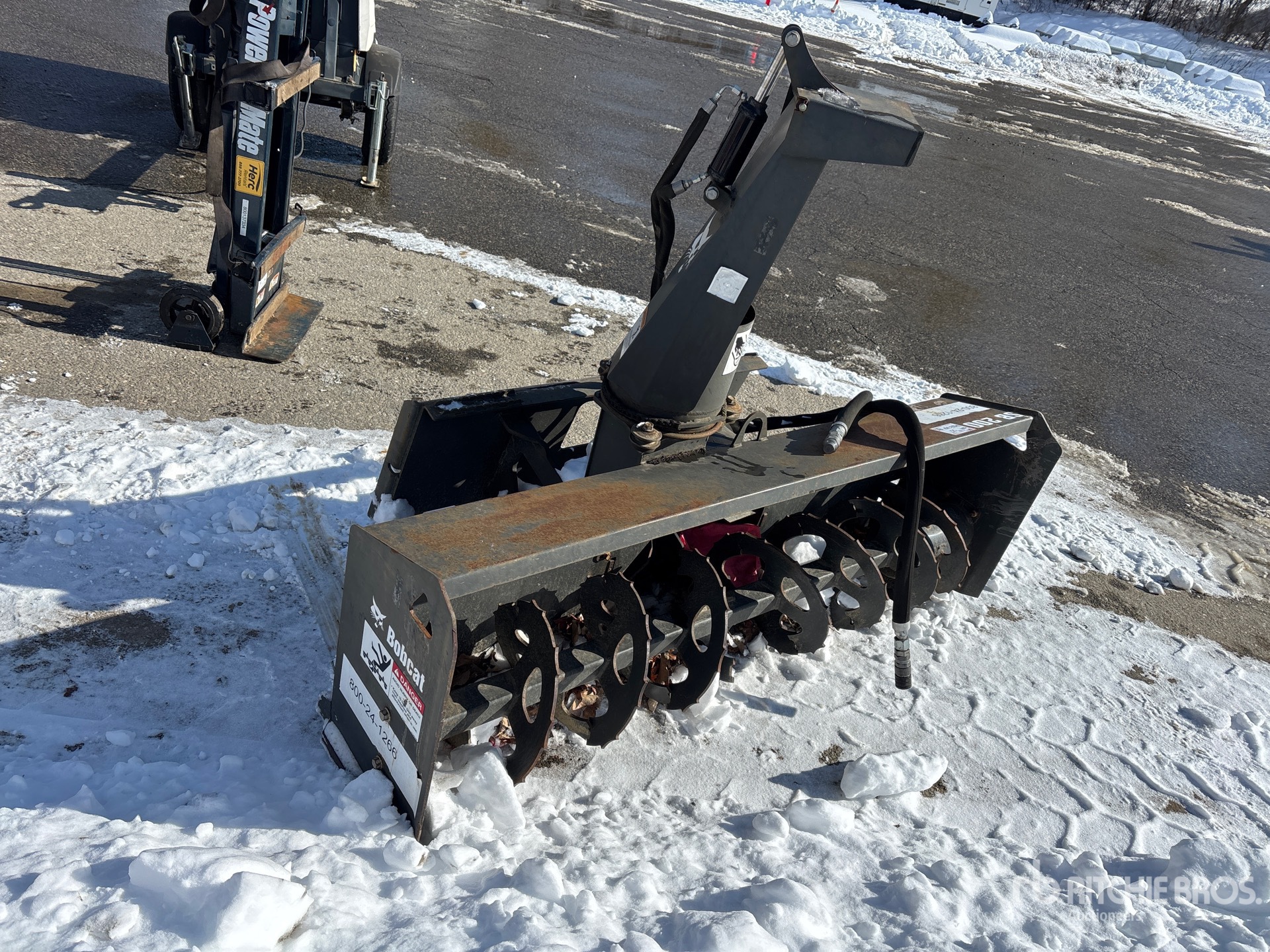 General Appearance with Bild, Ecke vorne rechts