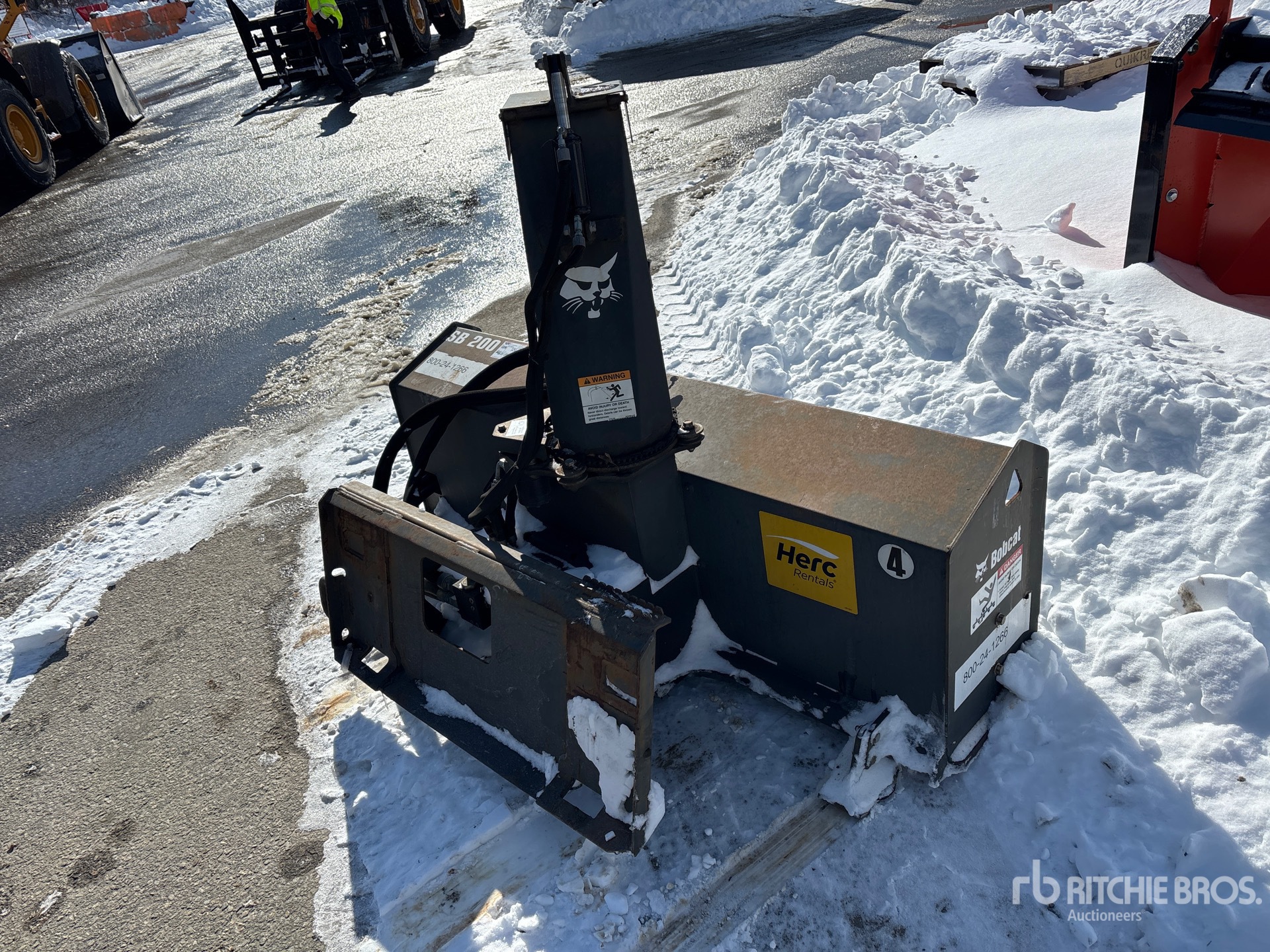 General Appearance with Bild, Ecke hinten rechts