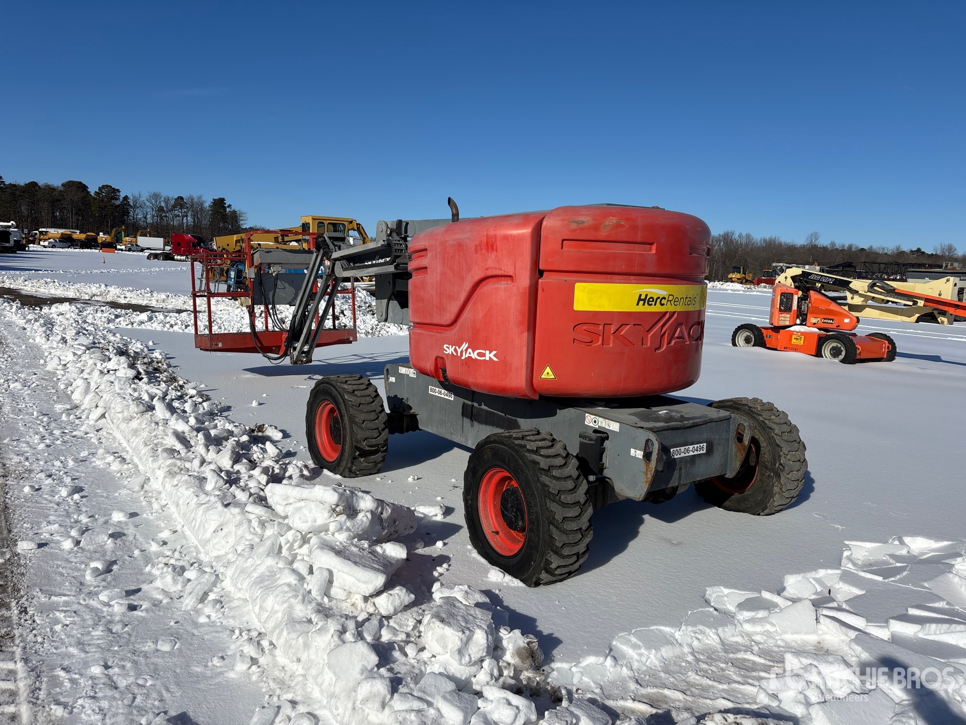 General Appearance with Picture, Left Rear Corner