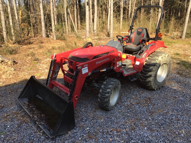 2023 Mahindra 1626 4WD Utility Tractor (Inoperable)