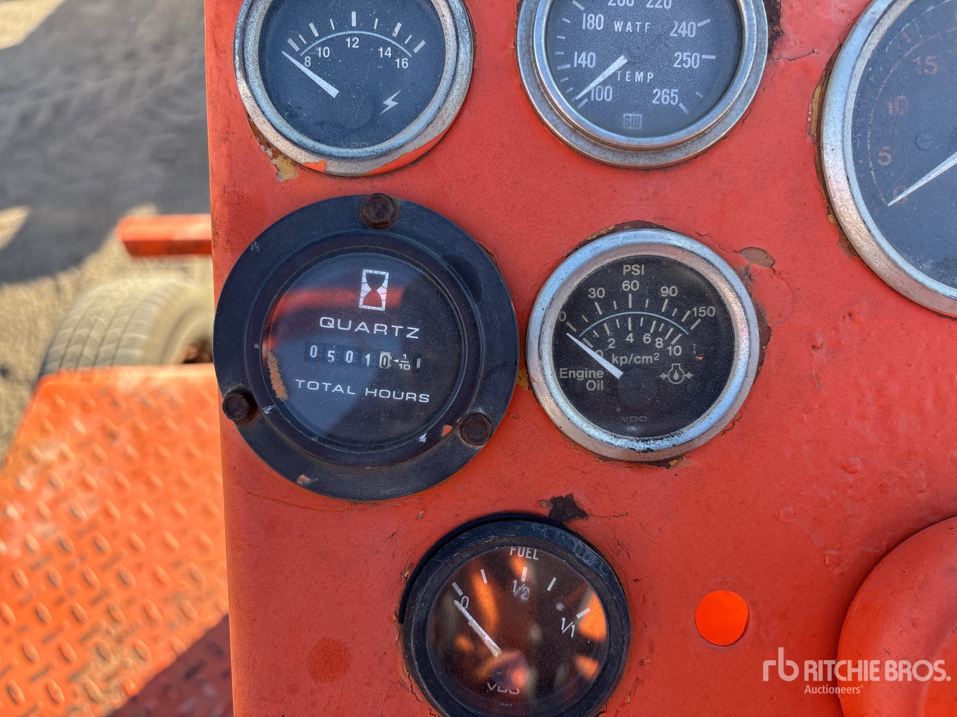 General Appearance with Hour Meter / Odometer