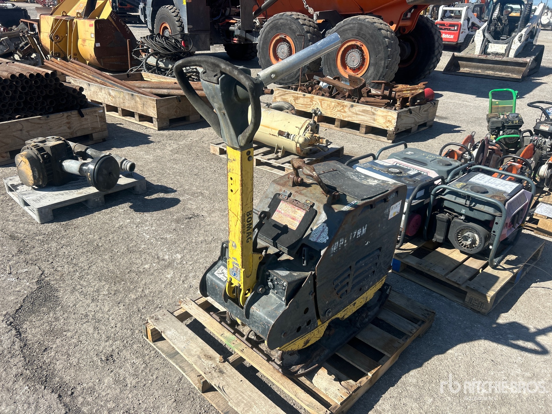 General Appearance with Image, coin arrière droit