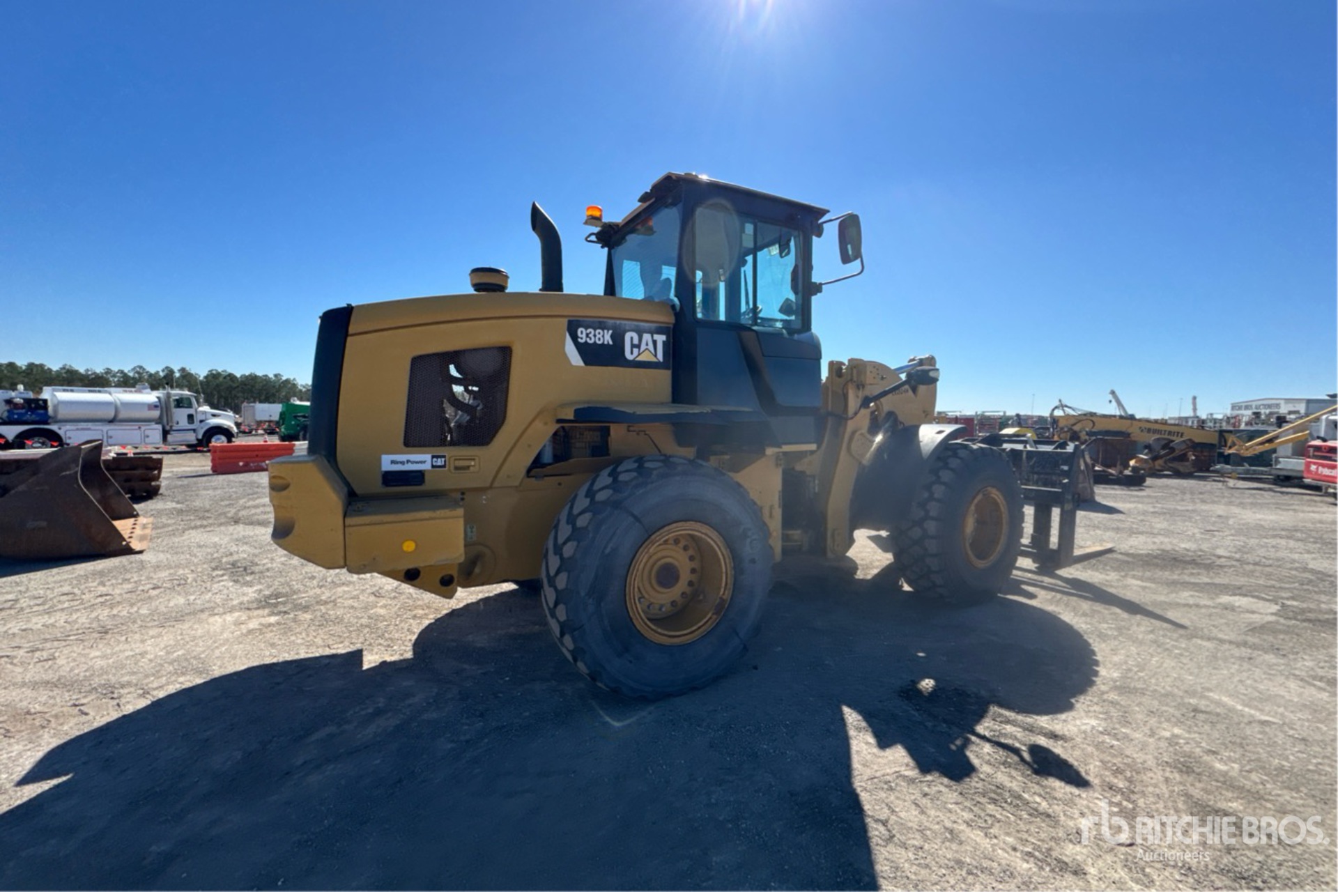 Aspect général with Image, coin arrière droit