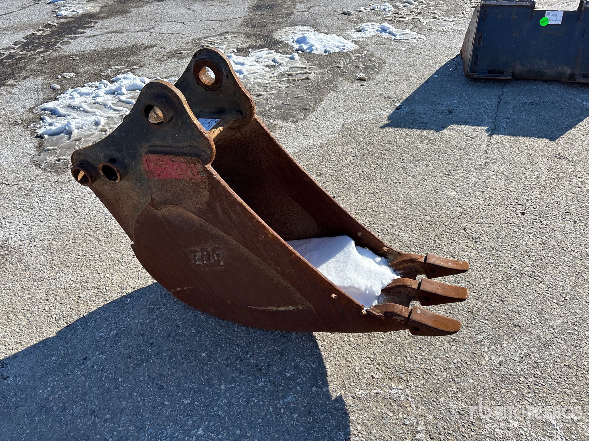 General Appearance with Image, coin avant droit