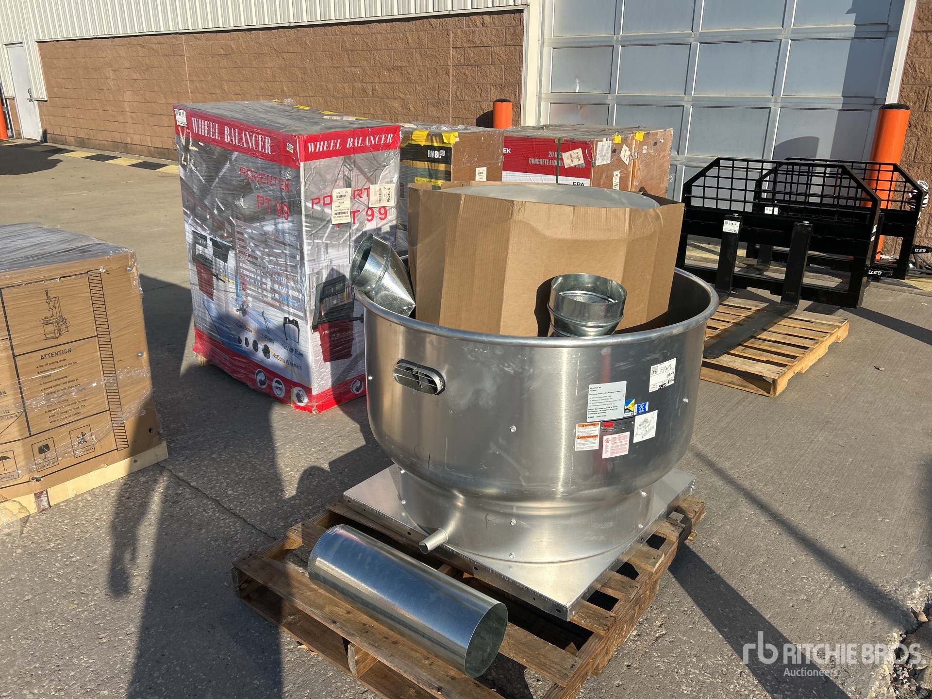 General Appearance with Picture, Right Front Corner