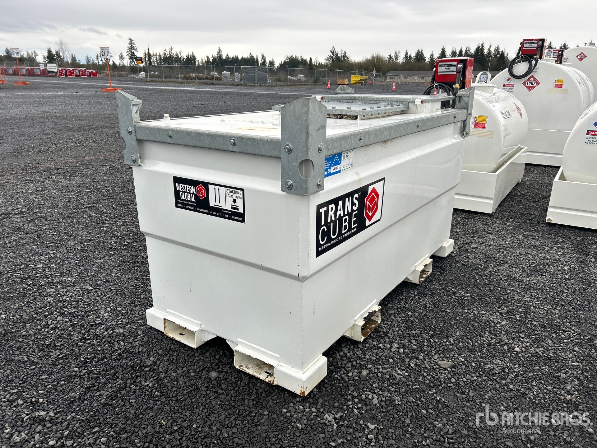 General Appearance with Bild, Ecke vorne rechts