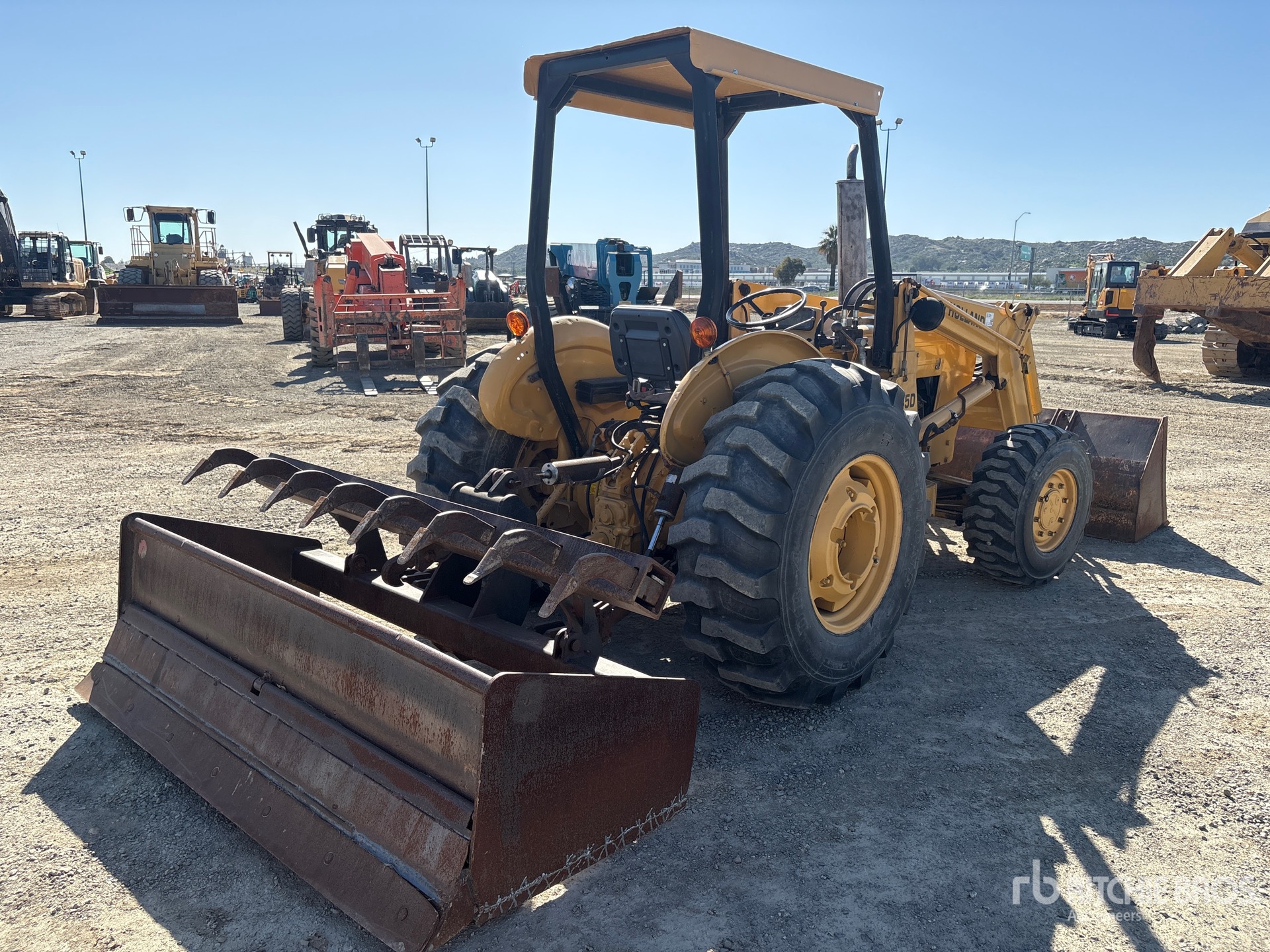 General Appearance with Picture, Right Rear Corner