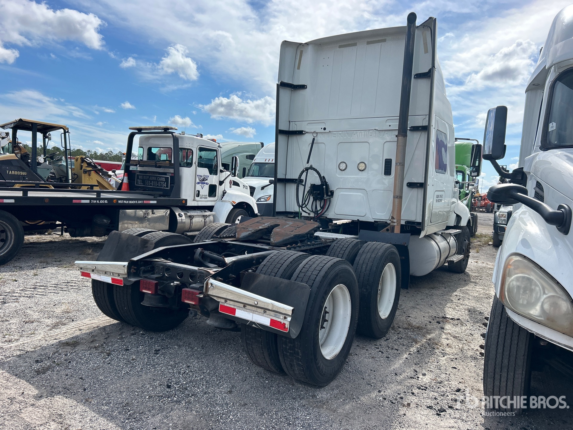 General Appearance with Imagen: esquina trasera derecha