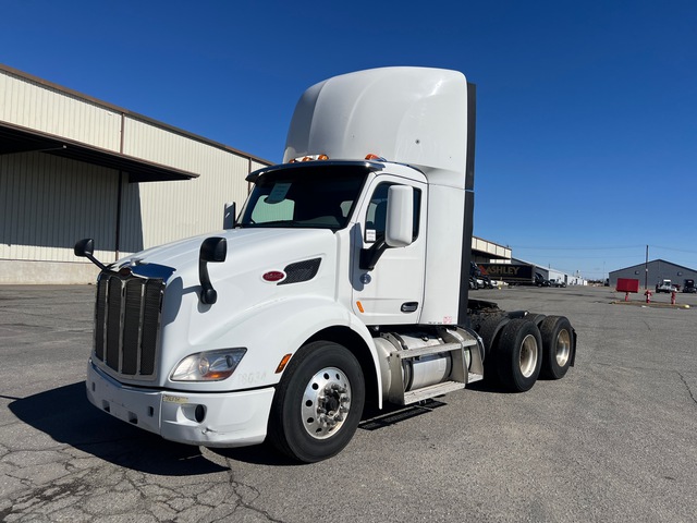 2017 Peterbilt 579 6x4 T/A Day Cab Truck Tractor