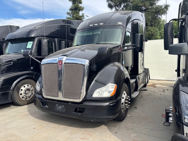 2017 Kenworth Sleeper 6x4 T/A Sleeper Truck Tractor