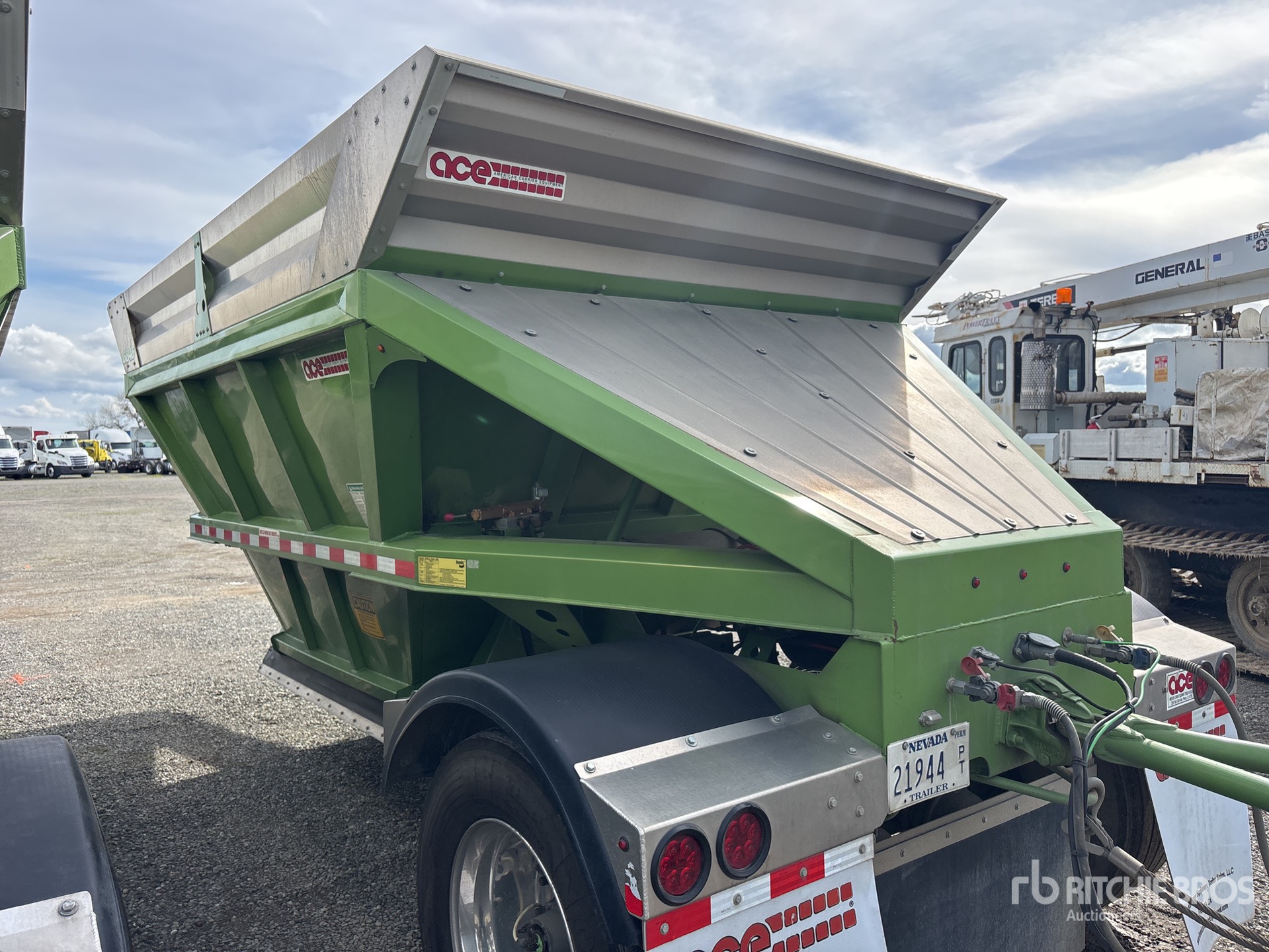 General Appearance with Zdjęcie, lewy dolny róg