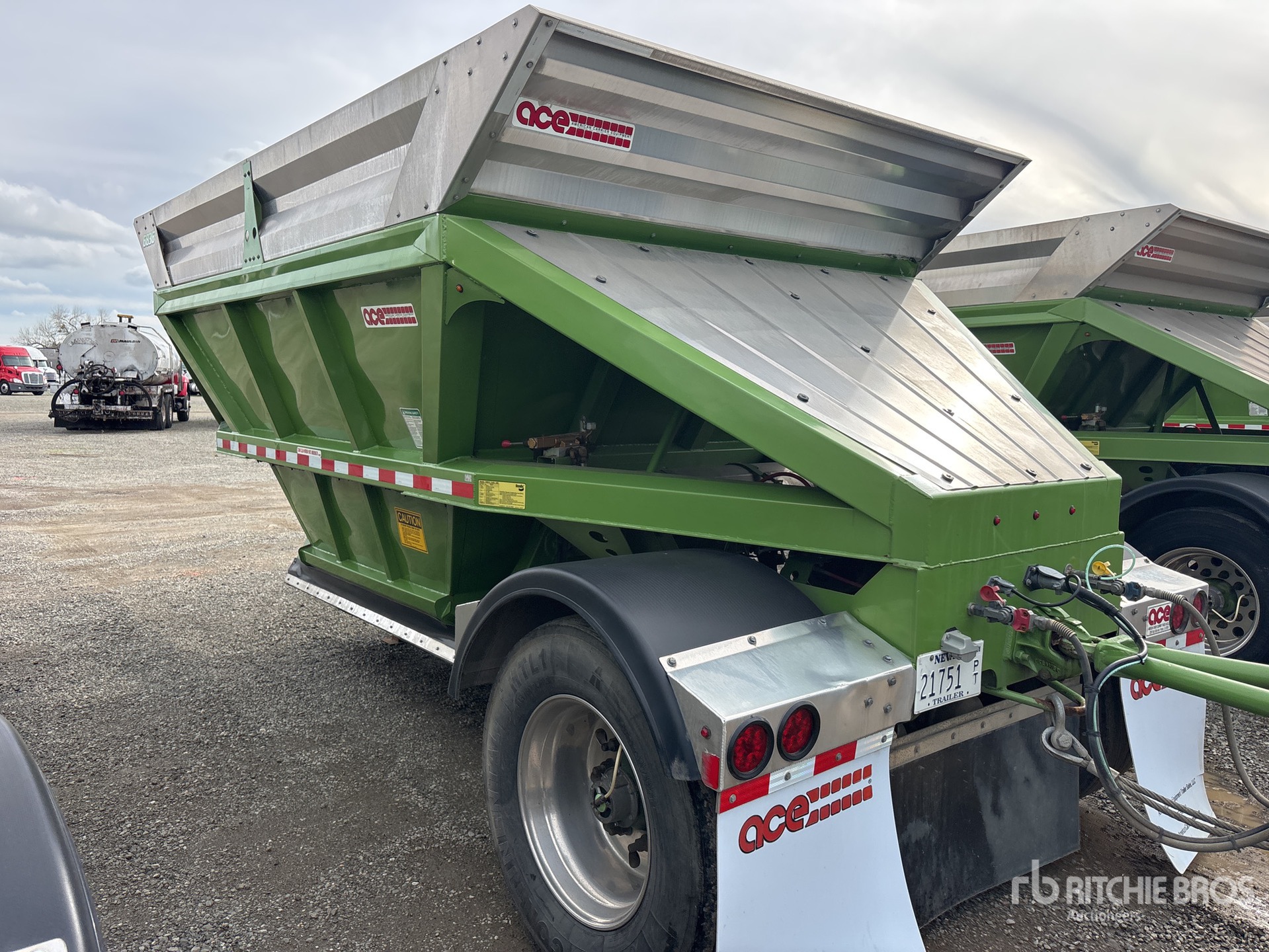 General Appearance with Zdjęcie, lewy dolny róg