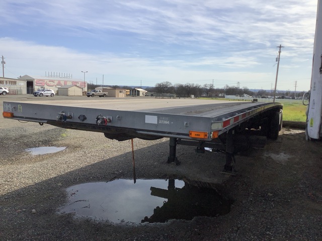 1999 East 46 ft T/A Flatbed Trailer