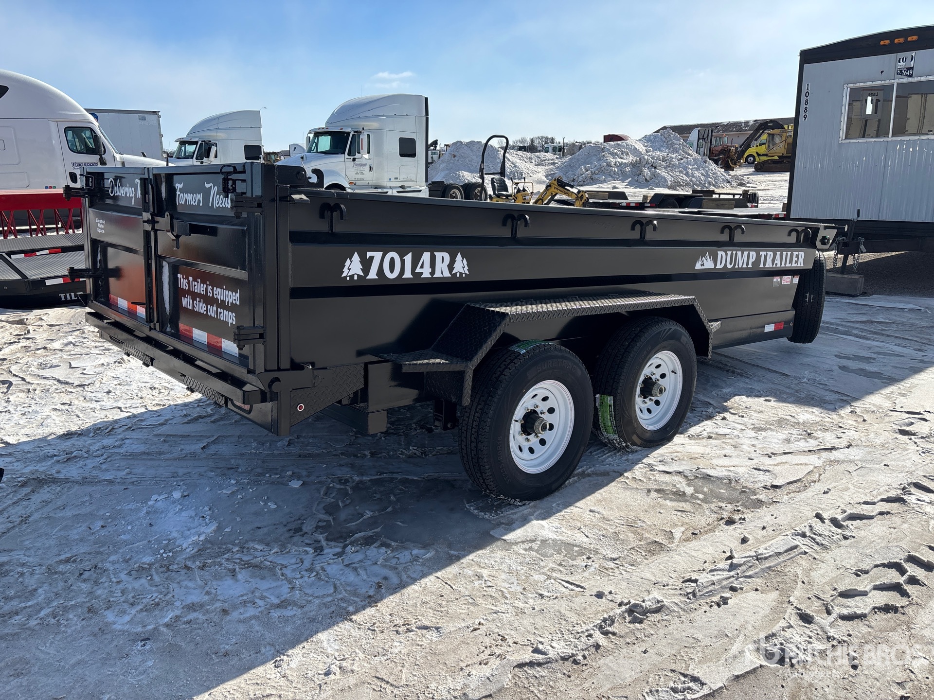 General Appearance with Bild, Ecke hinten rechts