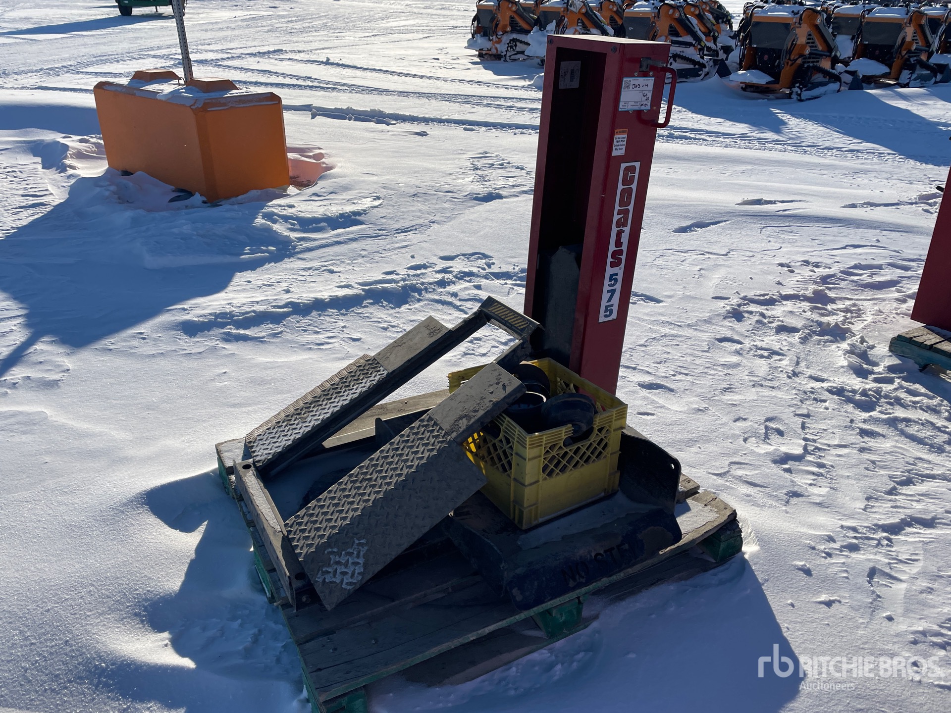 General Appearance with Picture, Left Front Corner