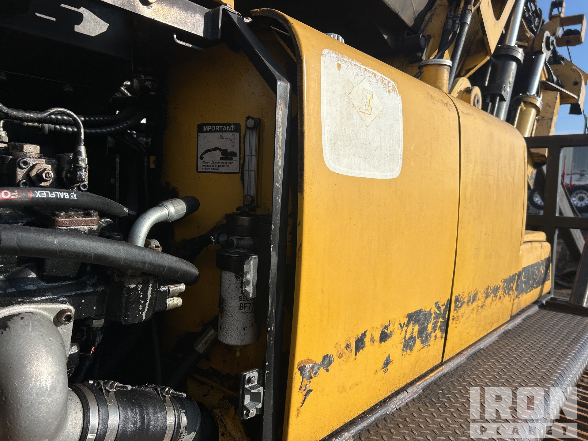 Hydraulics with Hydraulic Tank