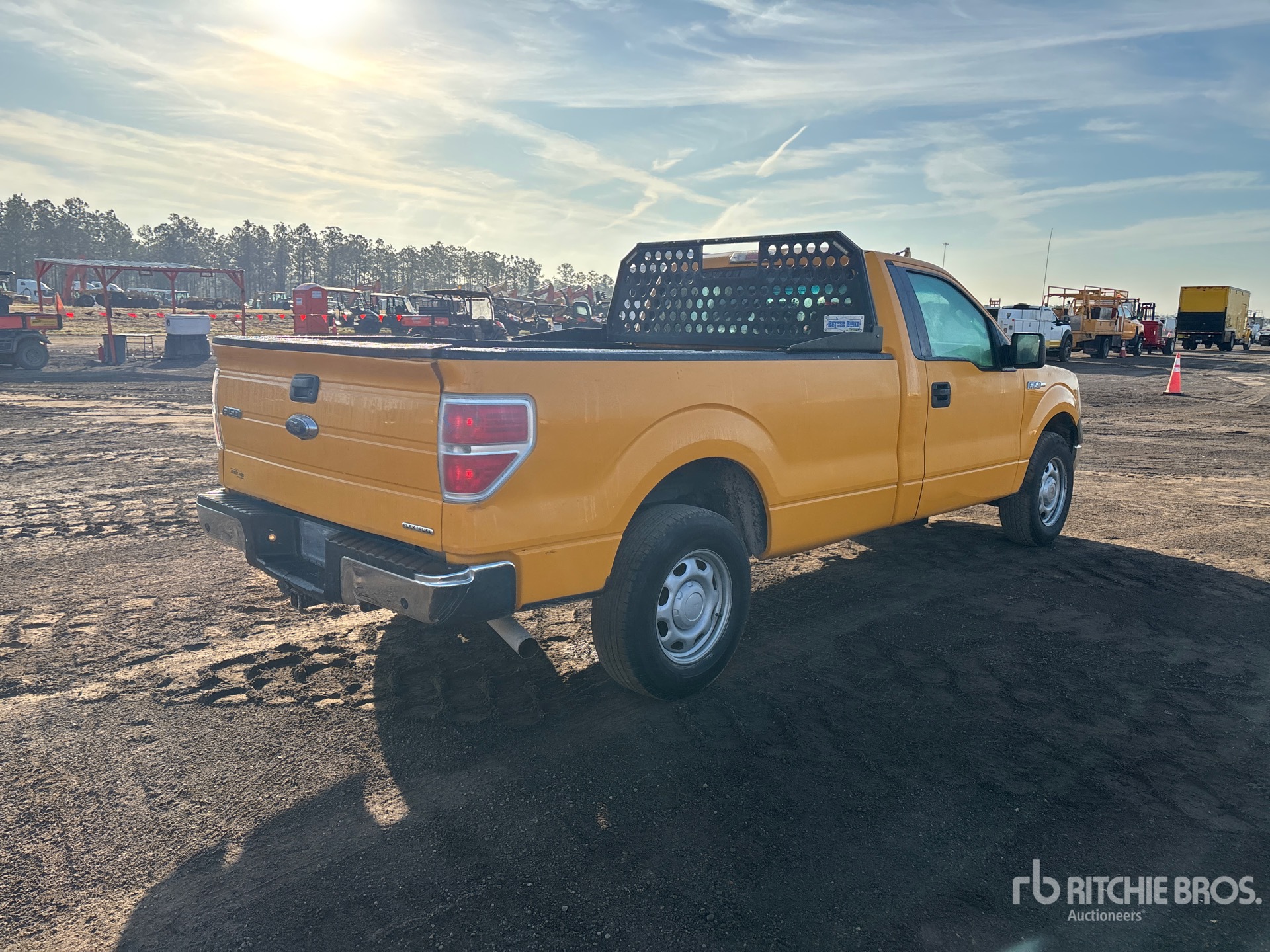 General Appearance with Picture, Right Rear Corner