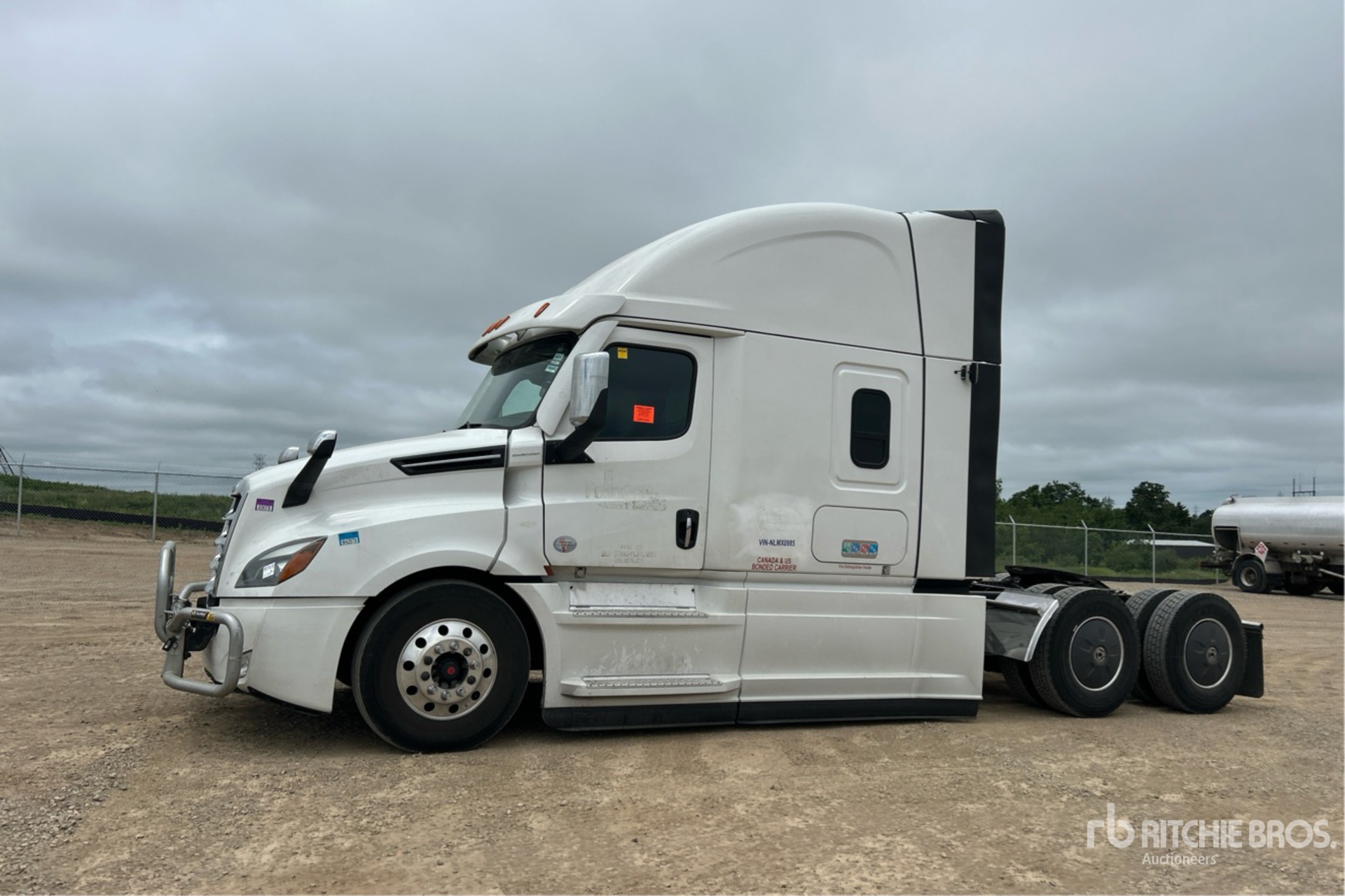 General Appearance with Picture, Left Front Corner