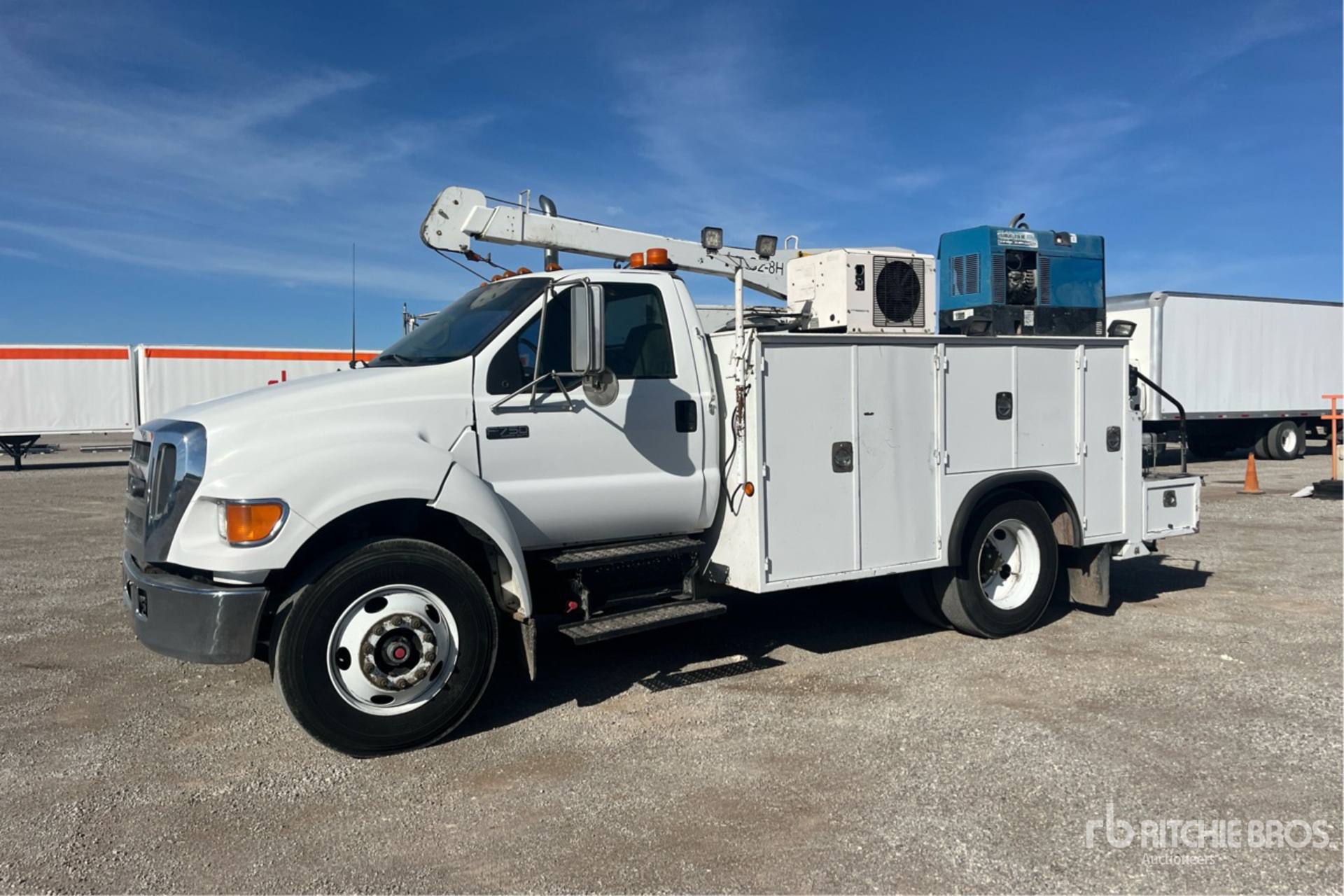 General Appearance with Picture, Left Front Corner