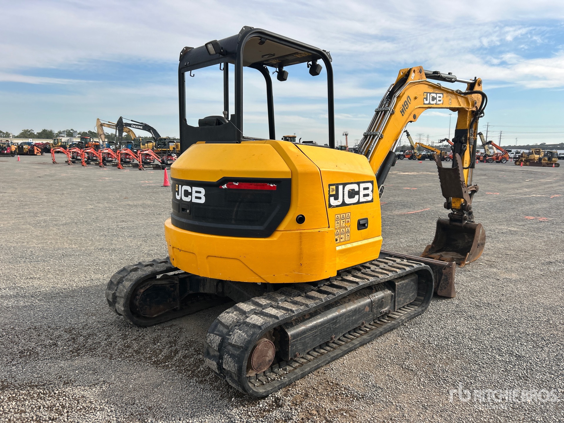 General Appearance with Imagen: esquina trasera derecha