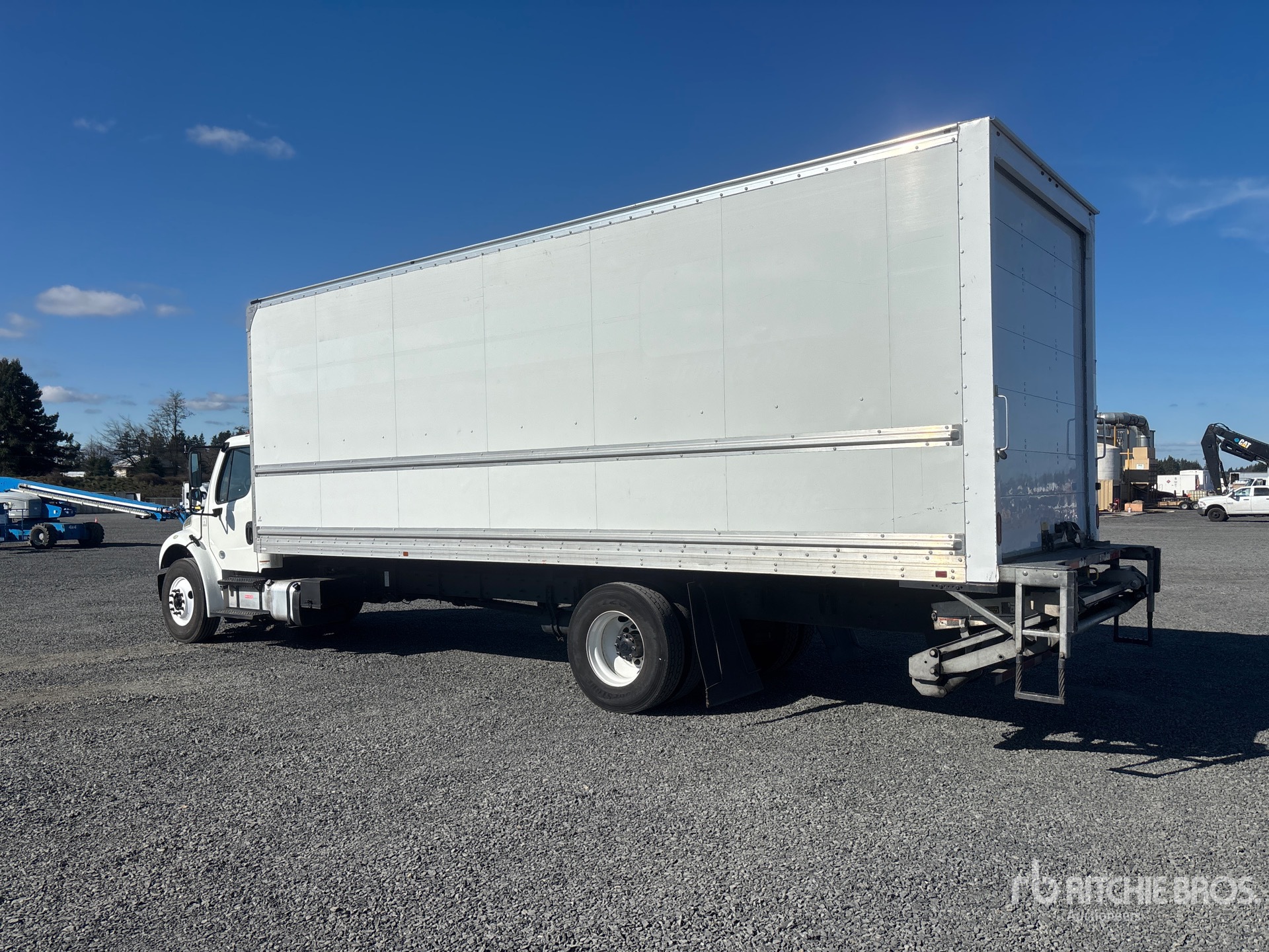 General Appearance with Imagen: esquina trasera izquierda