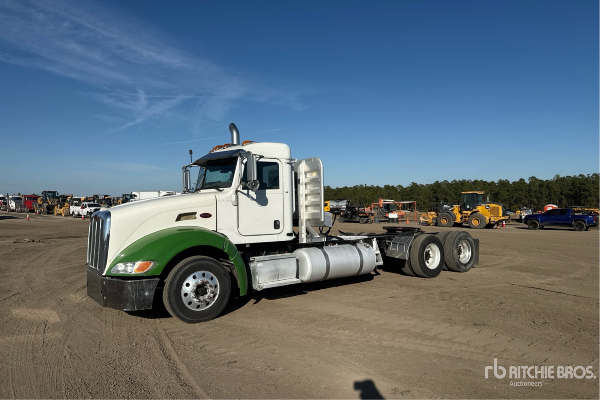 General Appearance with Picture, Left Front Corner