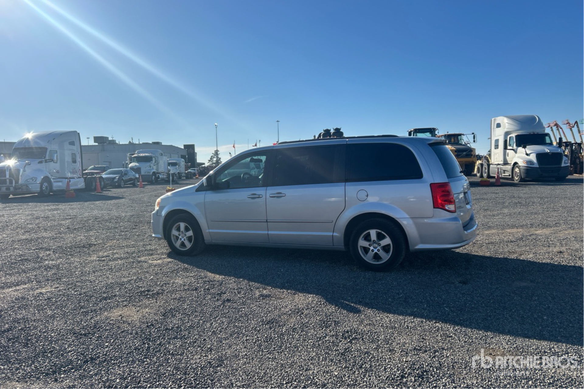 General Appearance with Picture, Left Rear Corner