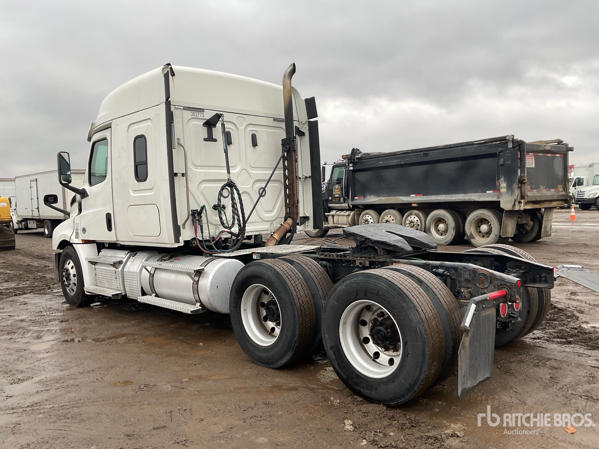 General Appearance with Picture, Left Rear Corner