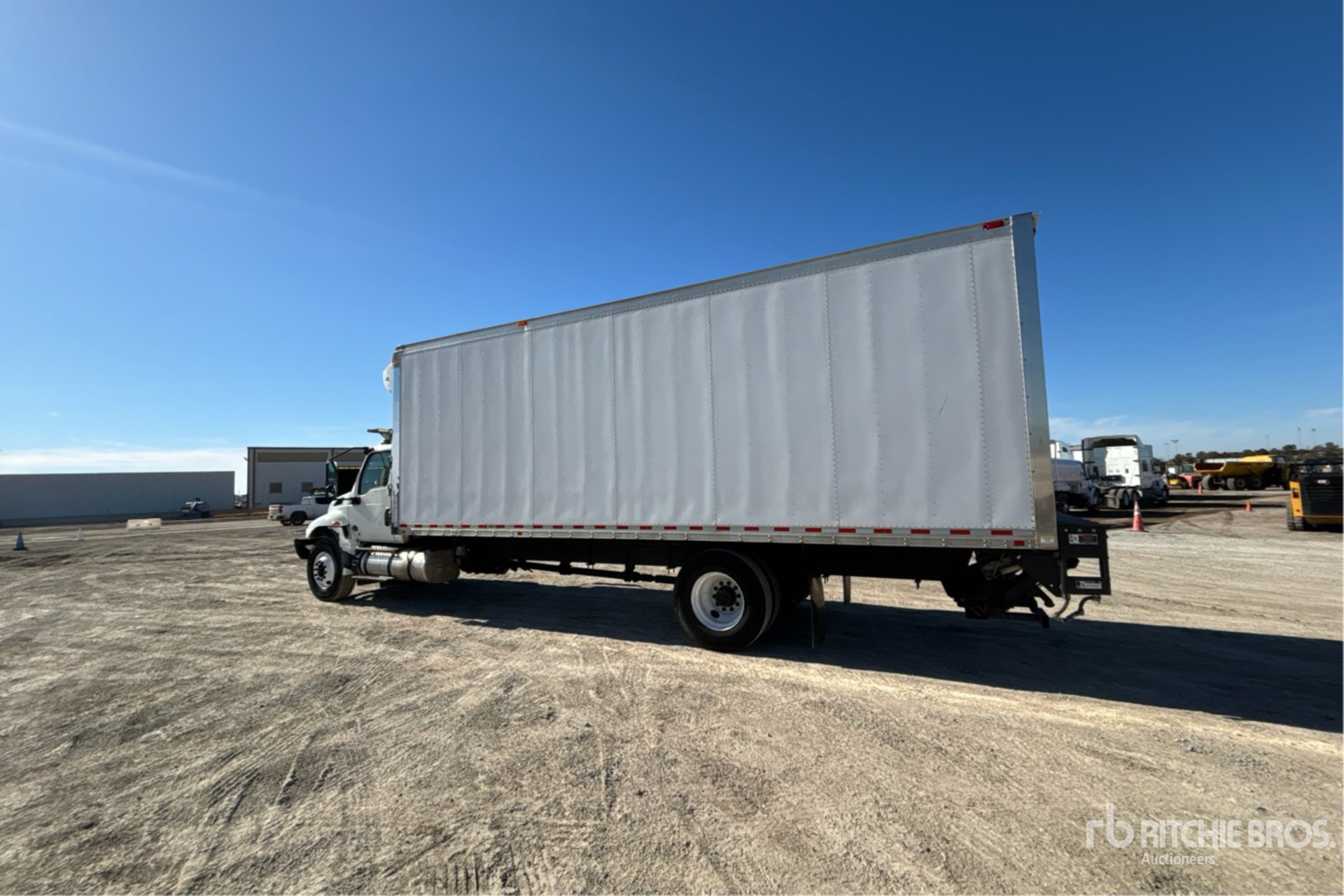 General Appearance with Imagen: esquina trasera izquierda