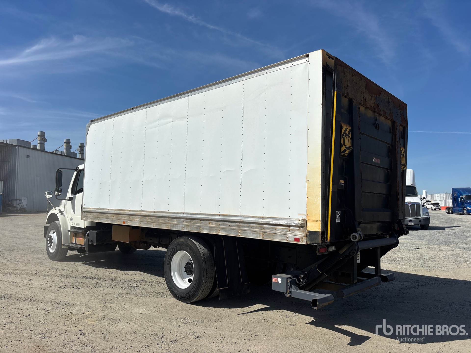 General Appearance with Imagen: esquina trasera izquierda