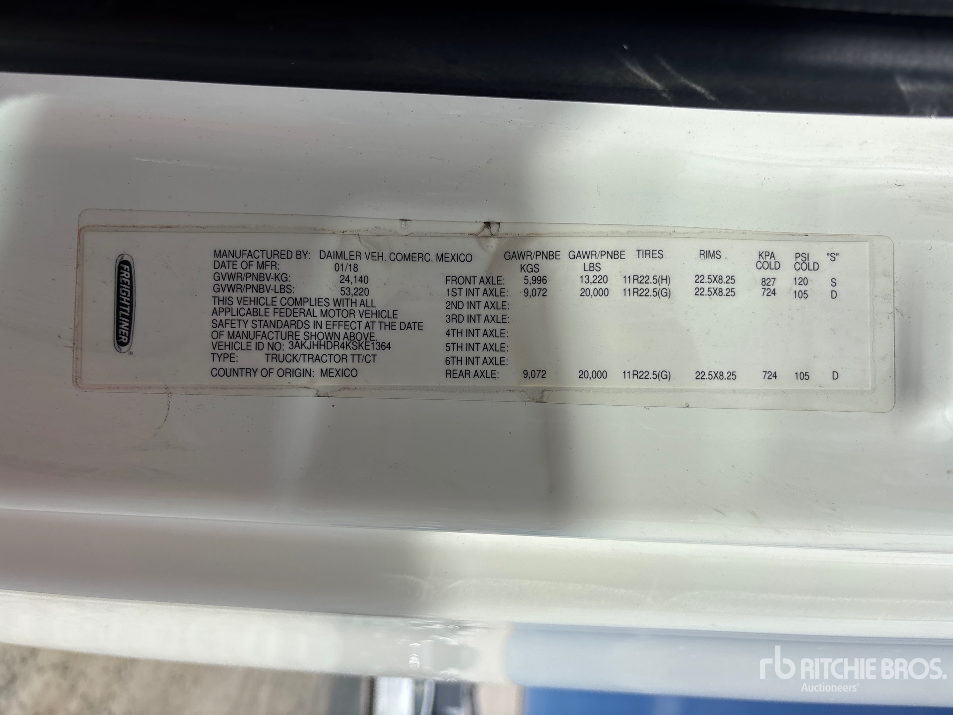 General Appearance with Numéro de série/Numéro d'identification du véhicule automobile
