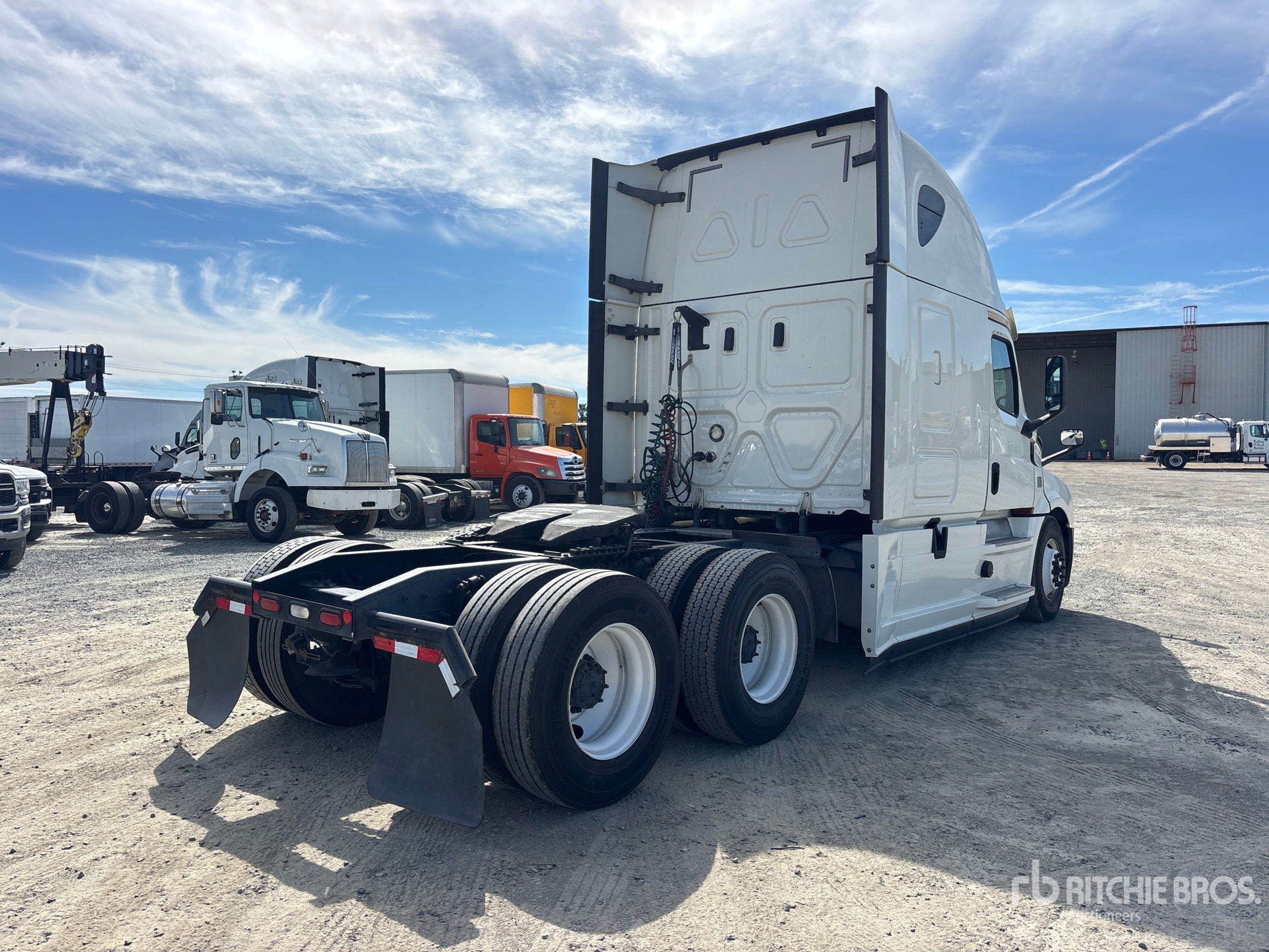 General Appearance with Image, coin arrière droit