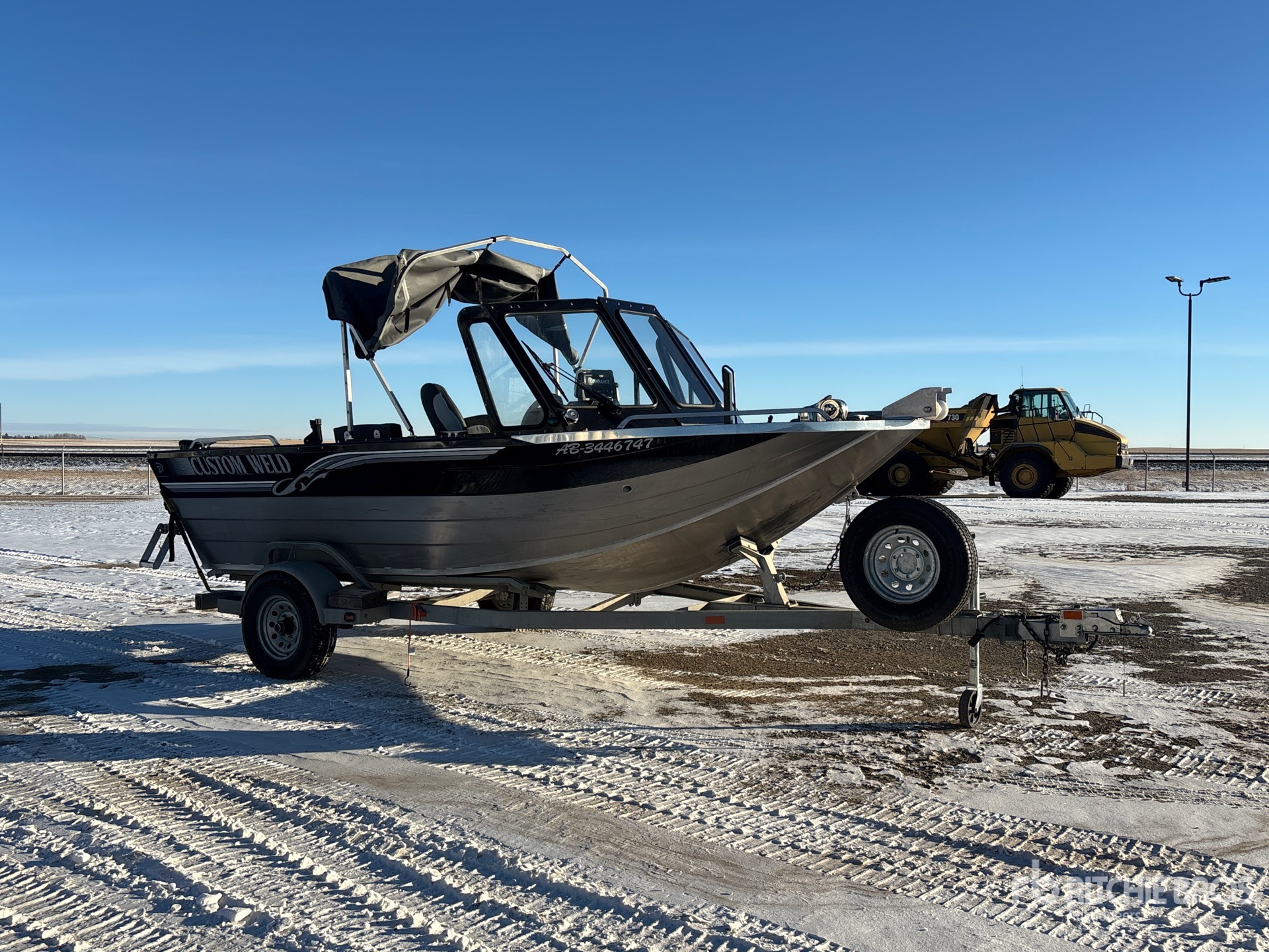 General Appearance with Picture, Right Front Corner