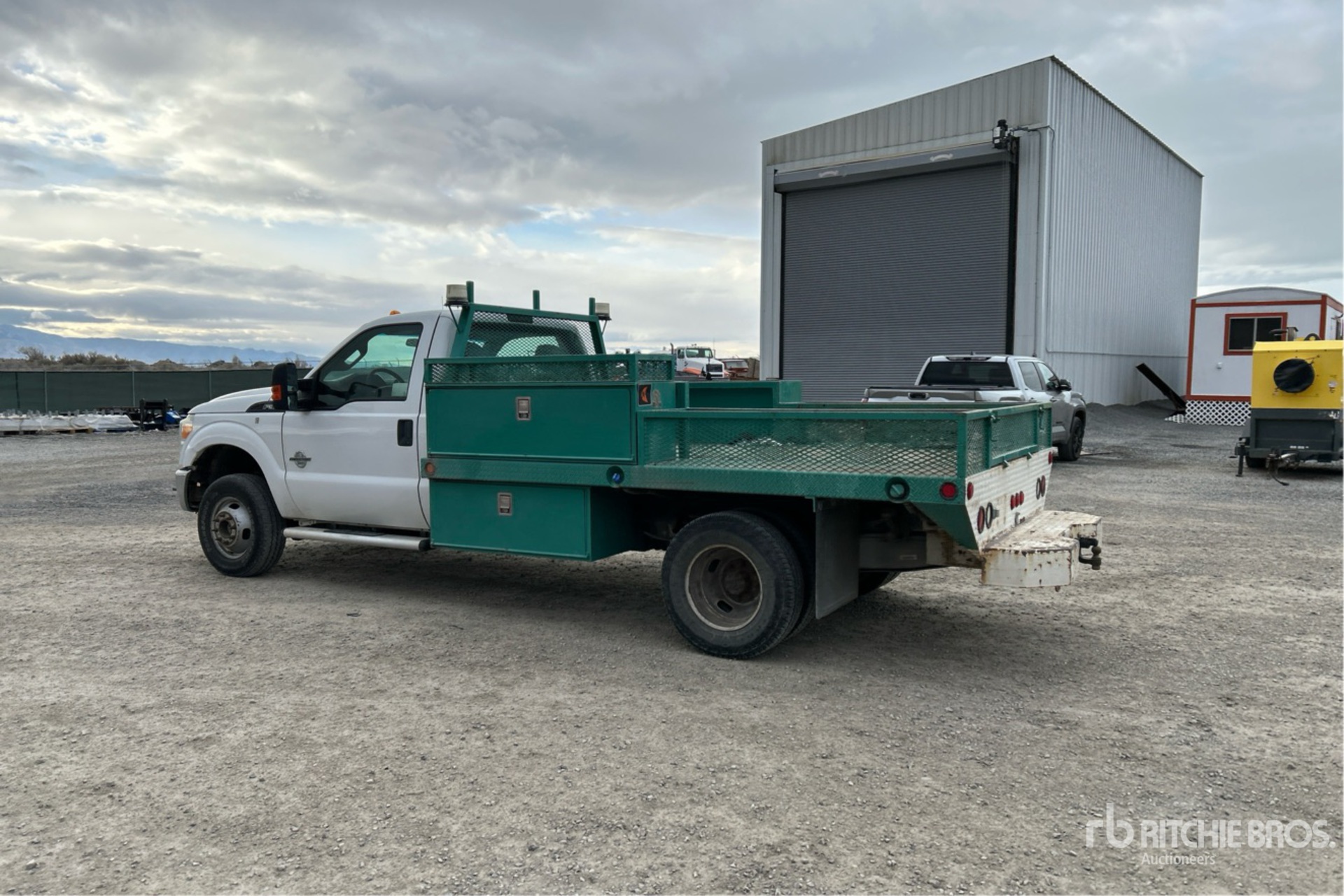 General Appearance with Picture, Left Rear Corner