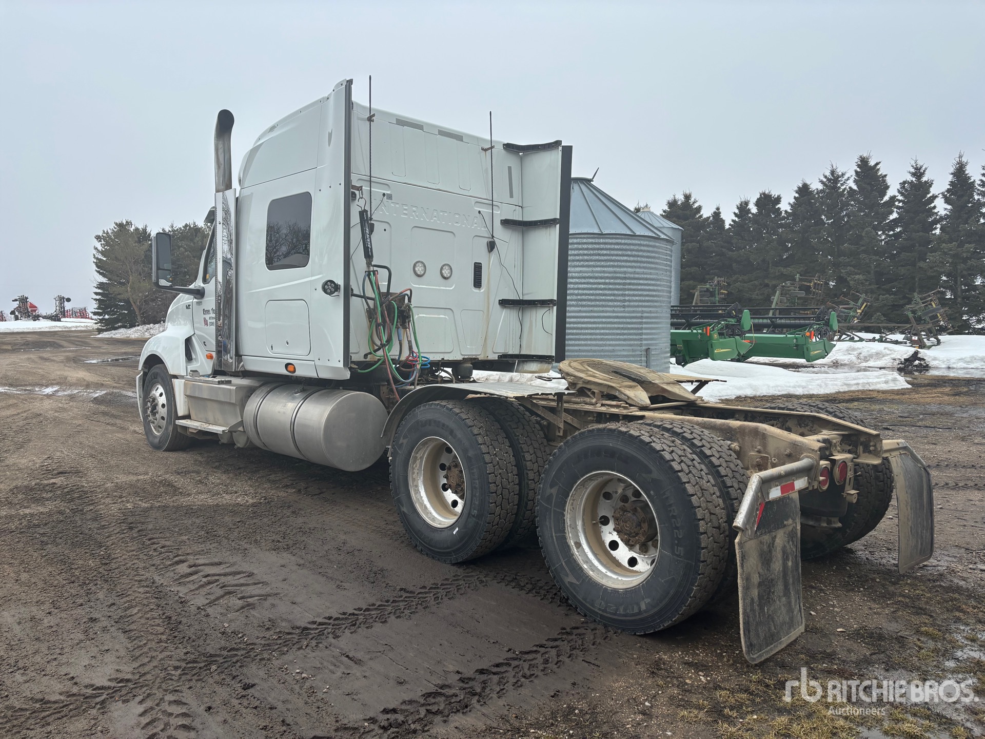 General Appearance with Picture, Left Rear Corner