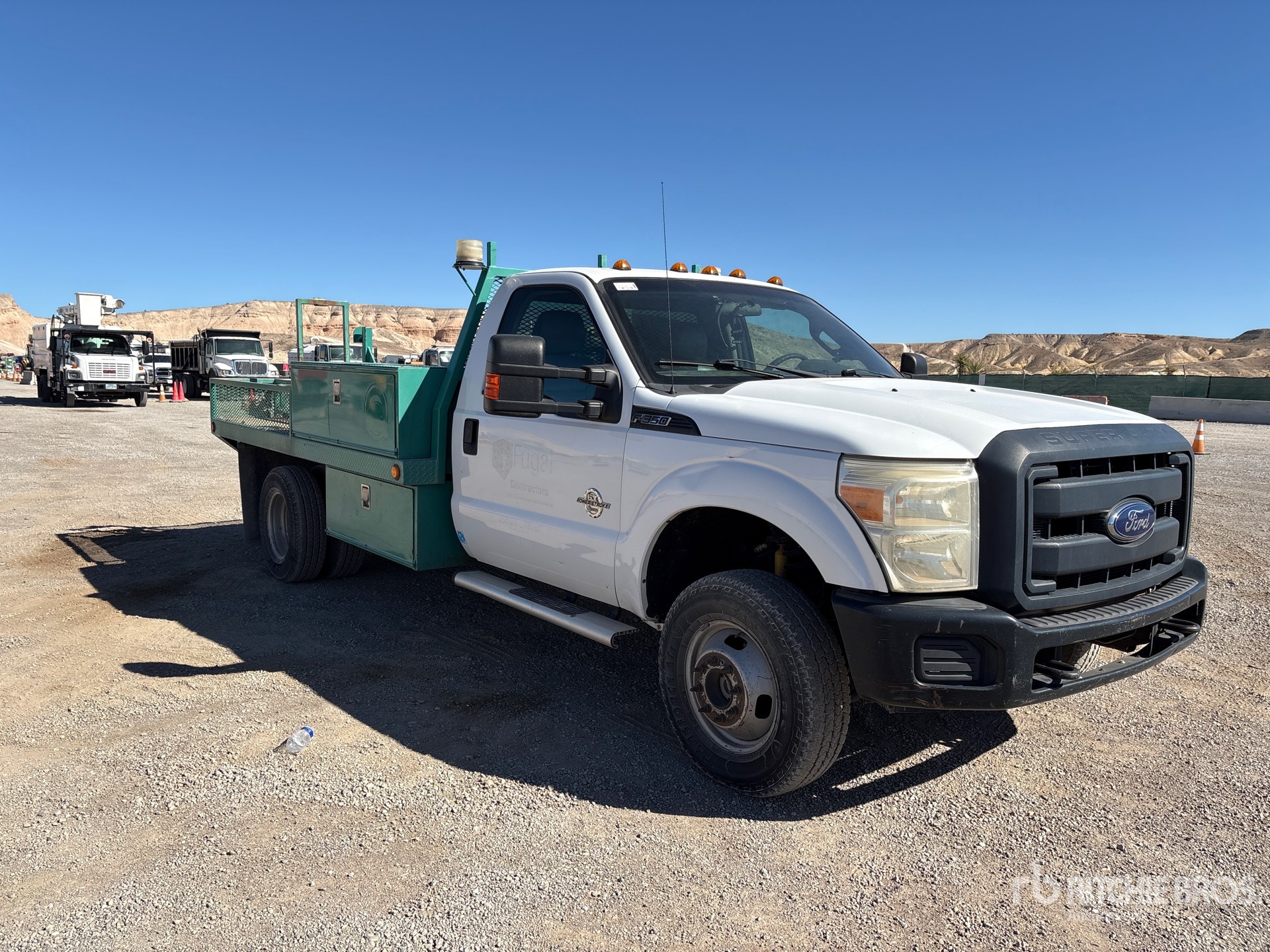 General Appearance with Bild, Ecke vorne rechts