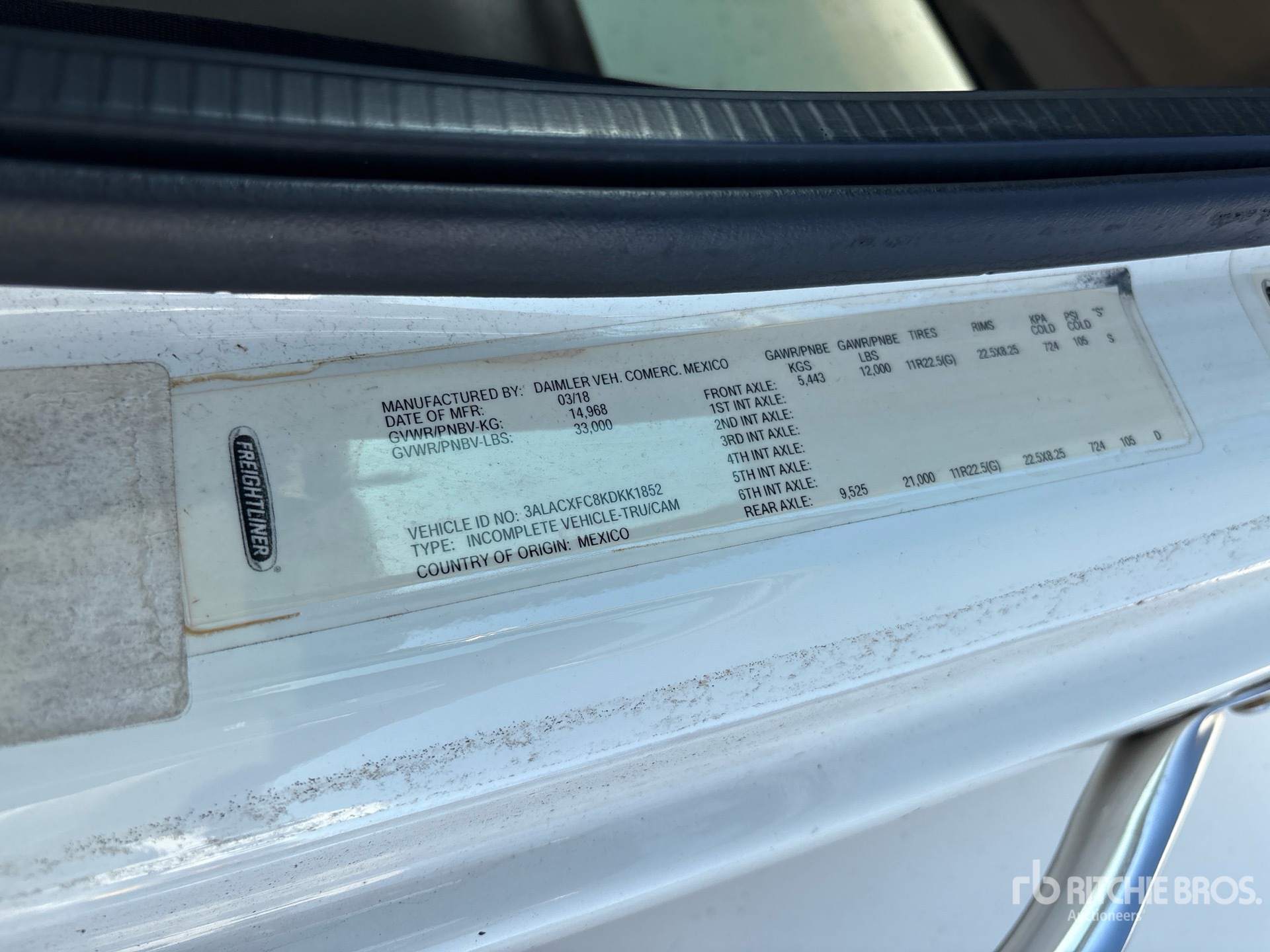 General Appearance with Serial Number / VIN