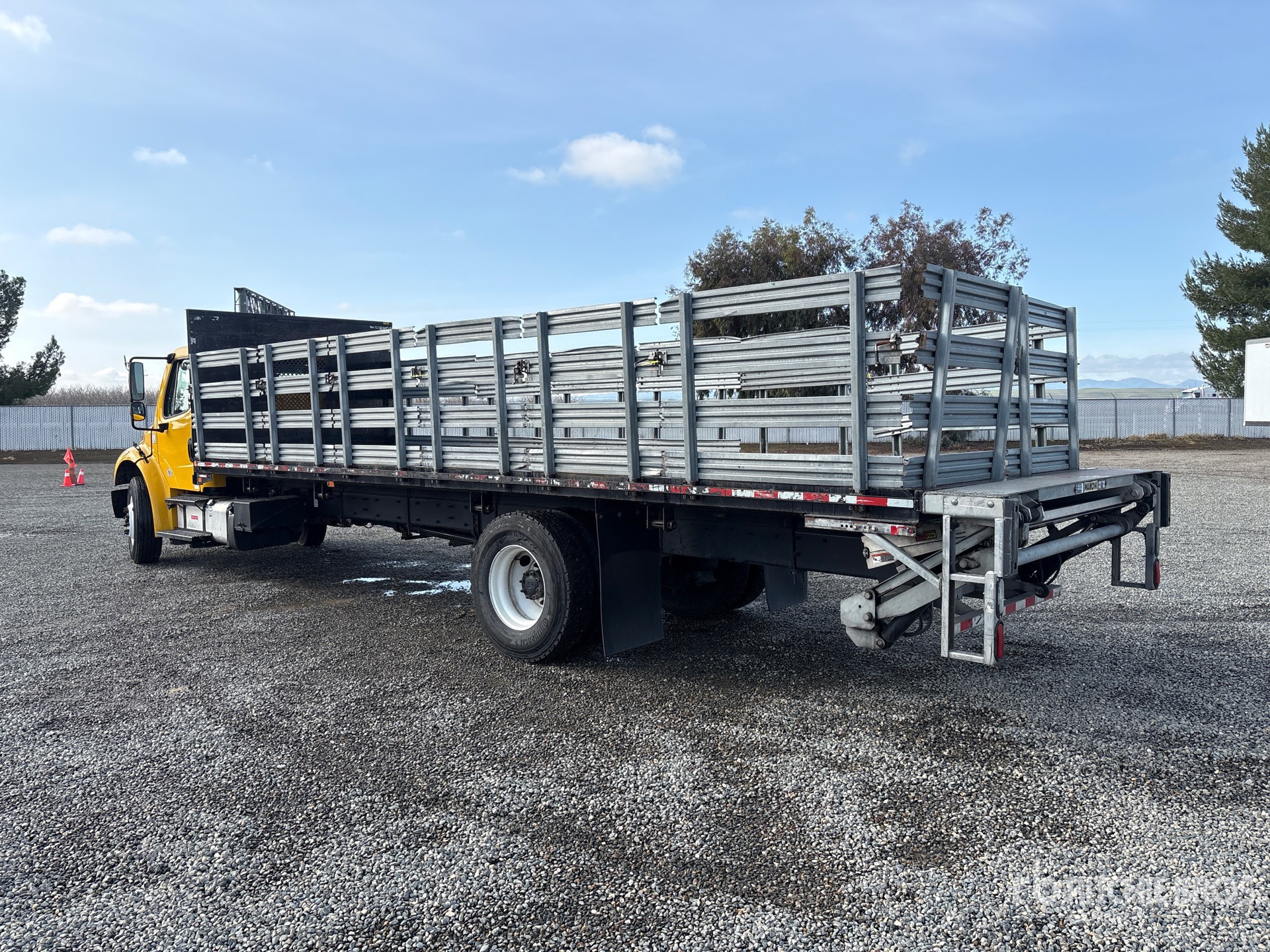 General Appearance with Imagen: esquina trasera izquierda