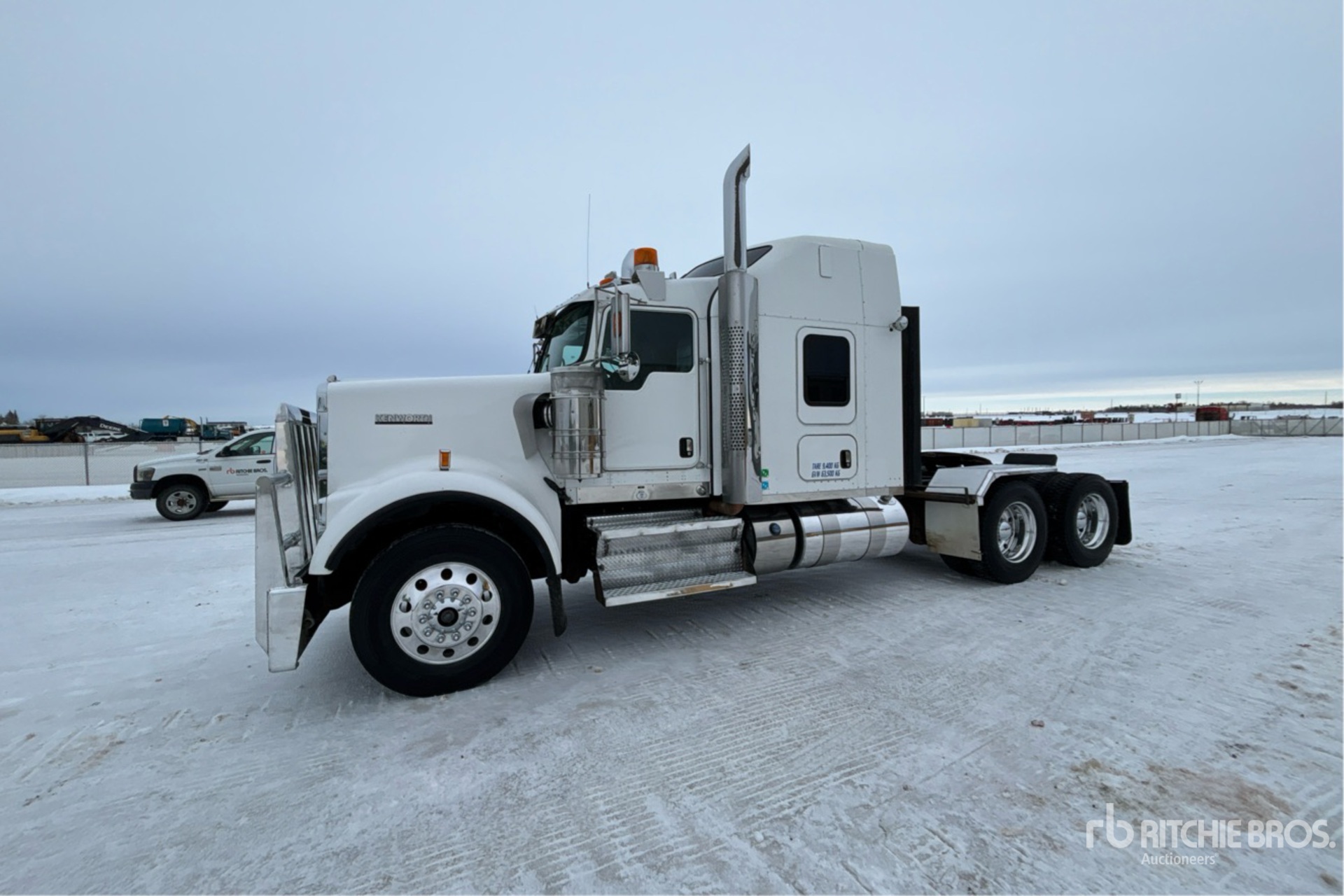 Aspect général with Image, coin avant gauche