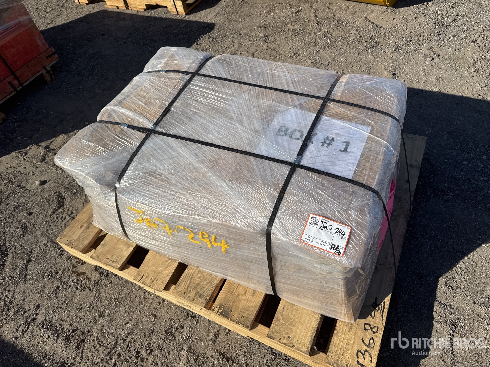 General Appearance with Bild, Ecke hinten rechts