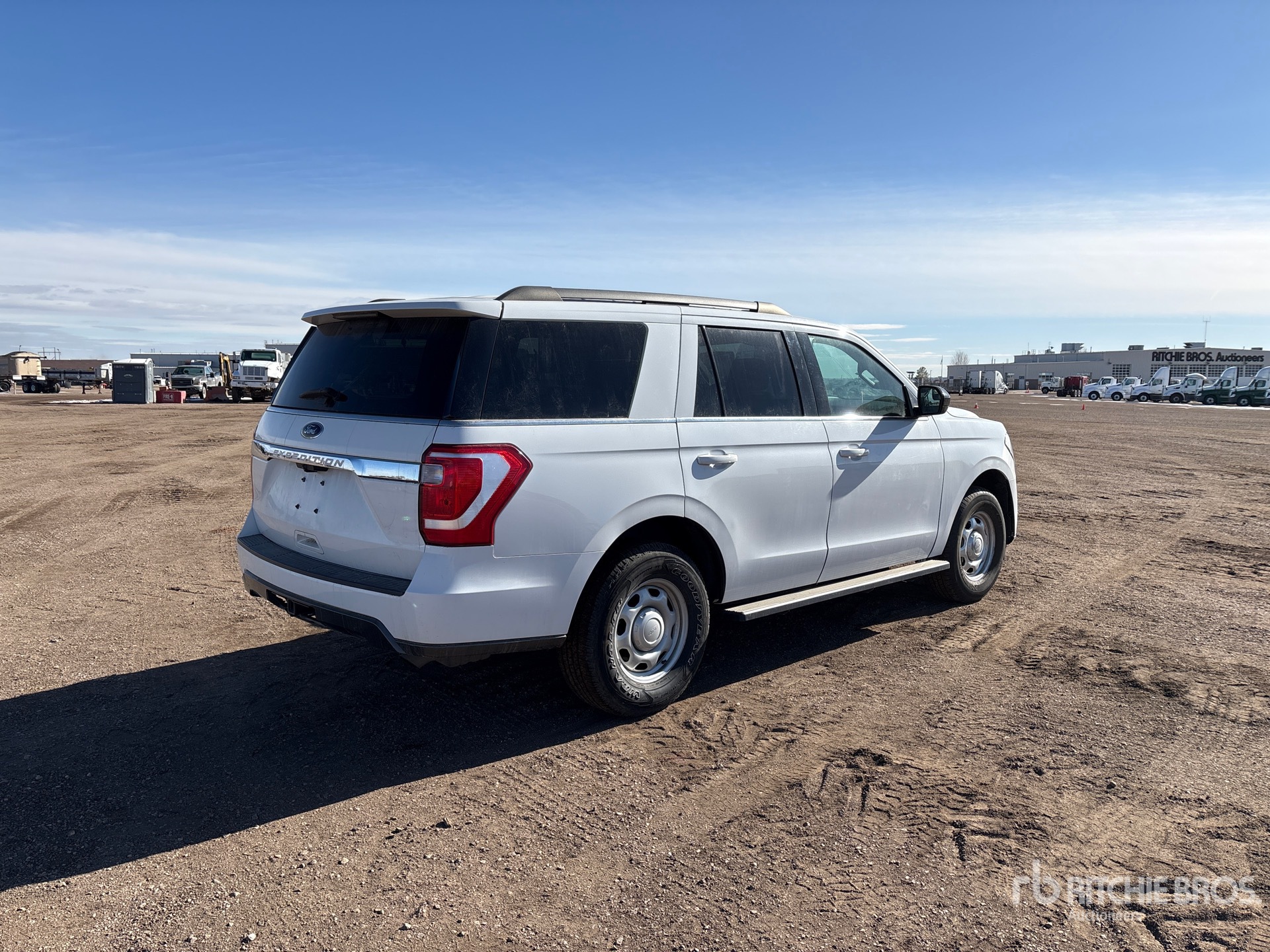 General Appearance with Imagen: esquina trasera derecha