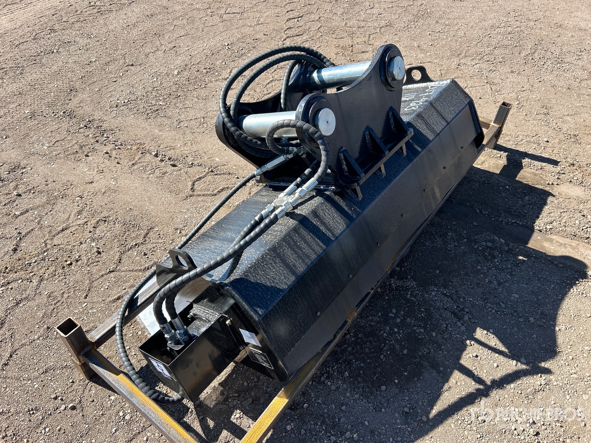 General Appearance with Bild, Ecke vorne rechts