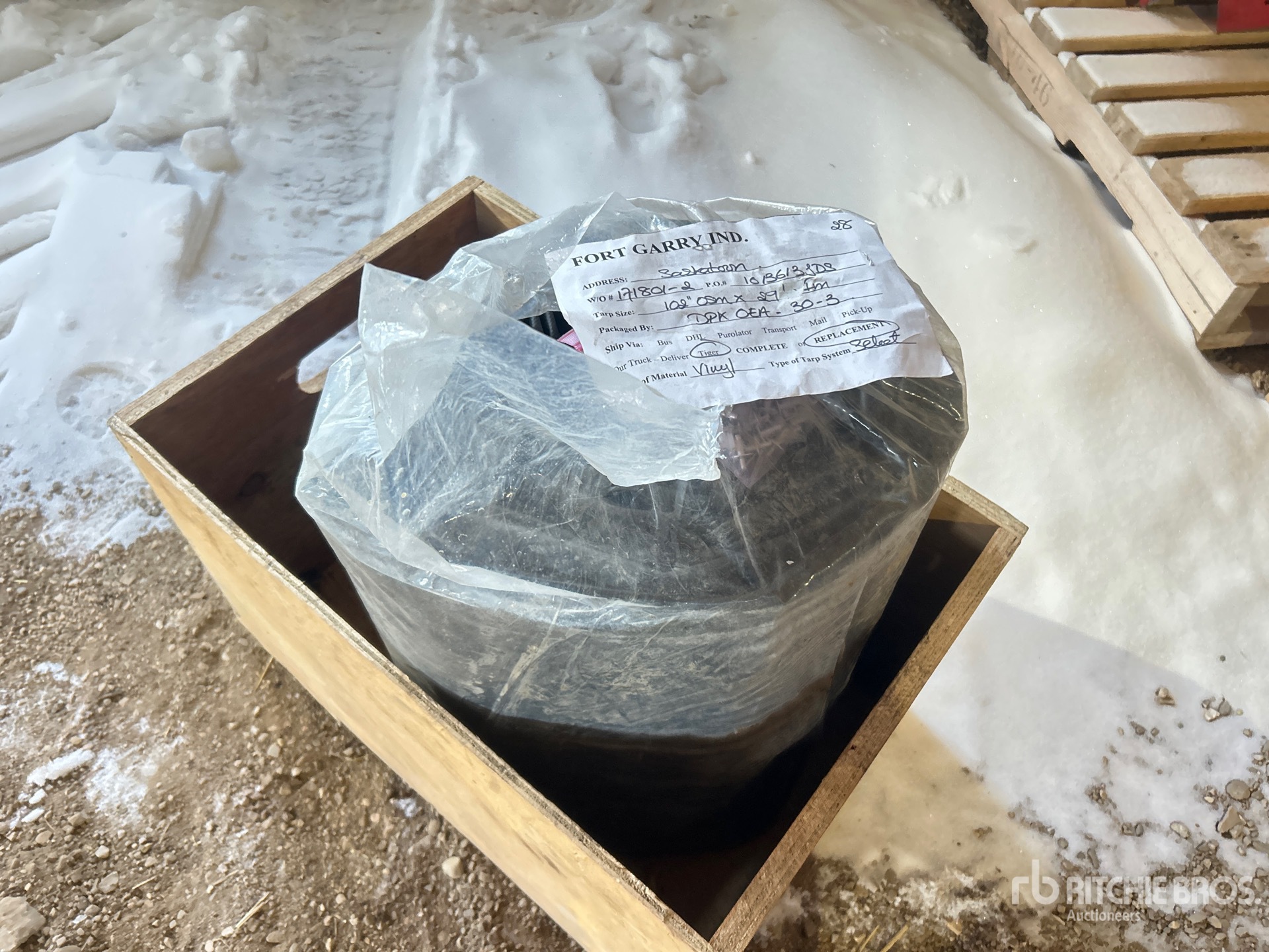 2010 Doepker 27 ft Tri/A Super B-Train Lead