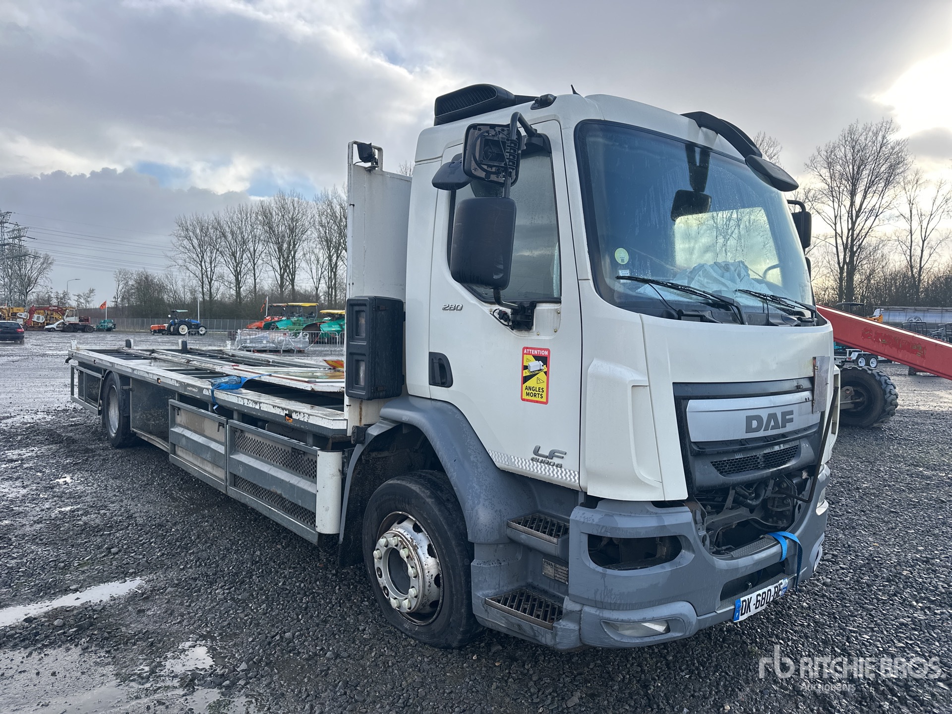 General Appearance with Picture, Right Front Corner